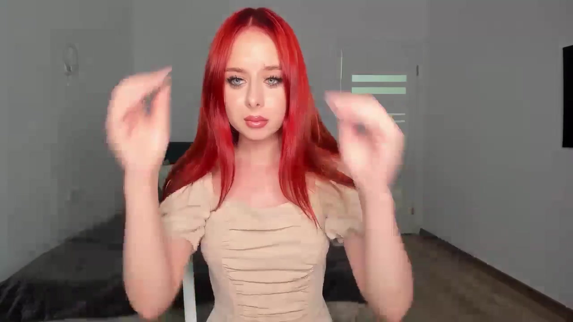 Gallery image thumbnail from MelaniaRous's myfreecams stream on, 08/06/2024, 20:01 image 17 of 20