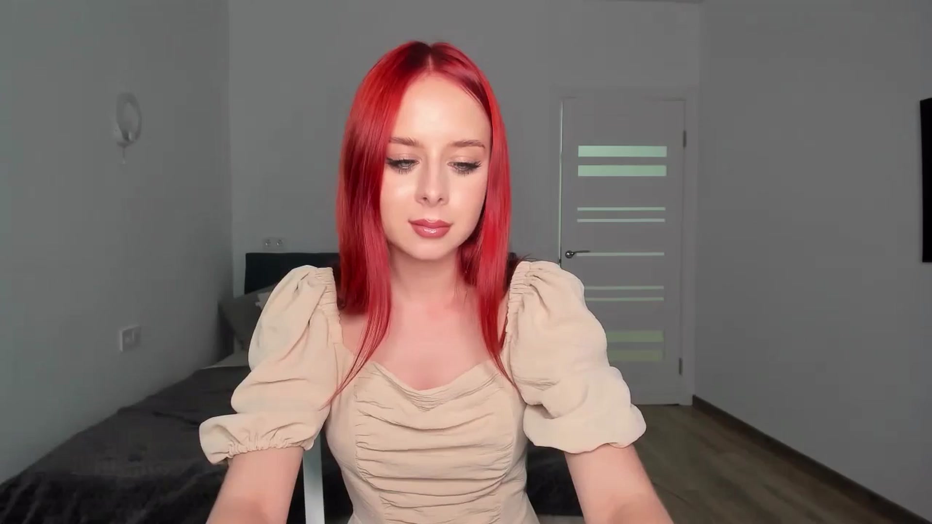 Gallery image thumbnail from MelaniaRous's myfreecams stream on, 08/06/2024, 20:01 image 13 of 20