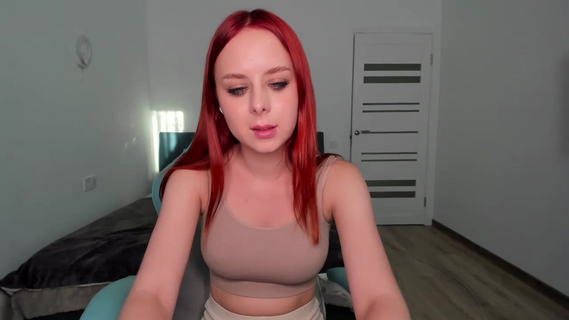 Gallery image thumbnail from MelaniaRous's myfreecams stream on, 08/12/2024, 15:49 image 13 of 20
