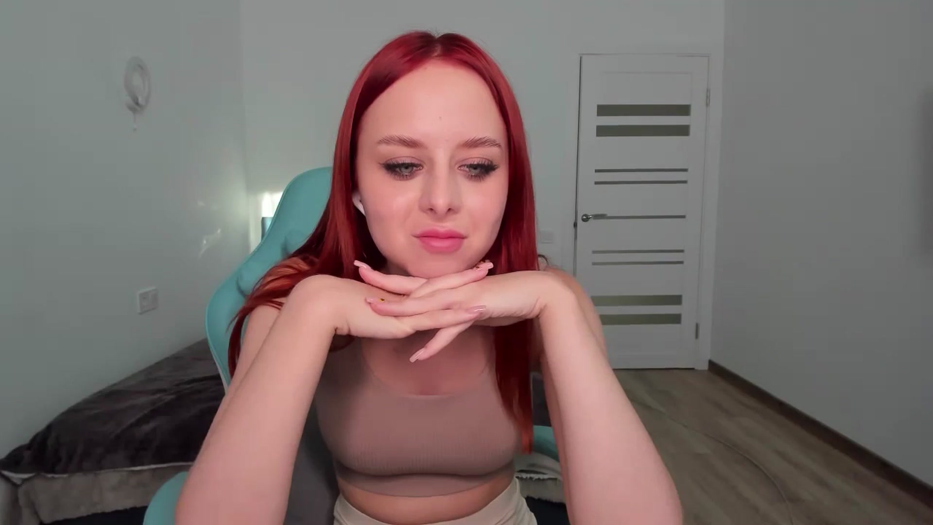 Gallery image thumbnail from MelaniaRous's myfreecams stream on, 08/12/2024, 15:49 image 9 of 20