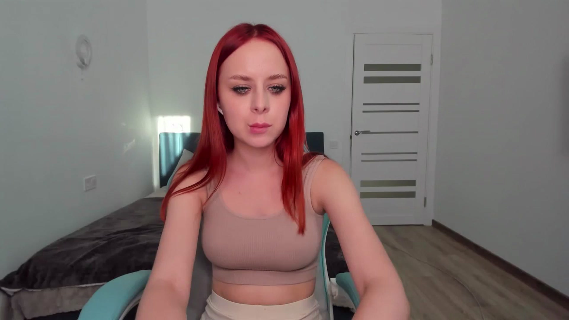 Gallery image thumbnail from MelaniaRous's myfreecams stream on, 08/12/2024, 15:49 image 10 of 20