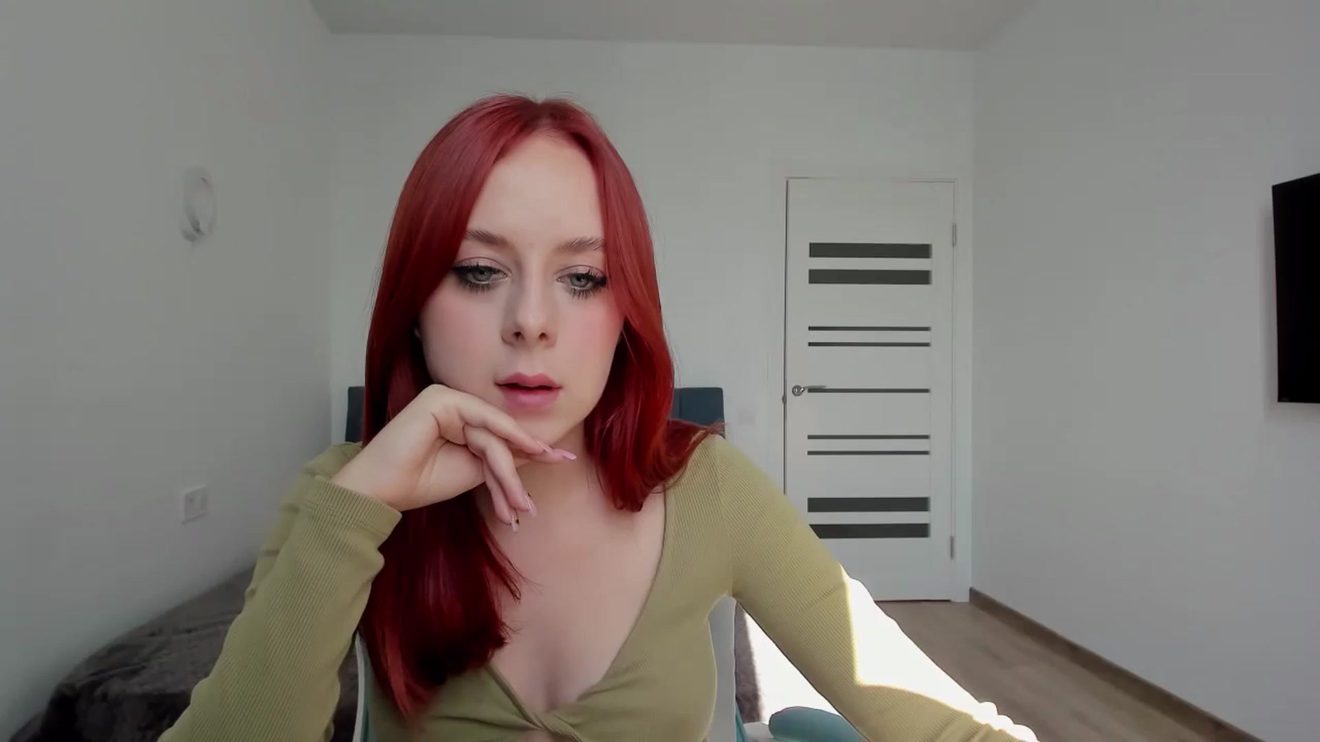 Gallery image thumbnail from MelaniaRous's myfreecams stream on, 08/21/2024, 13:26 image 7 of 20