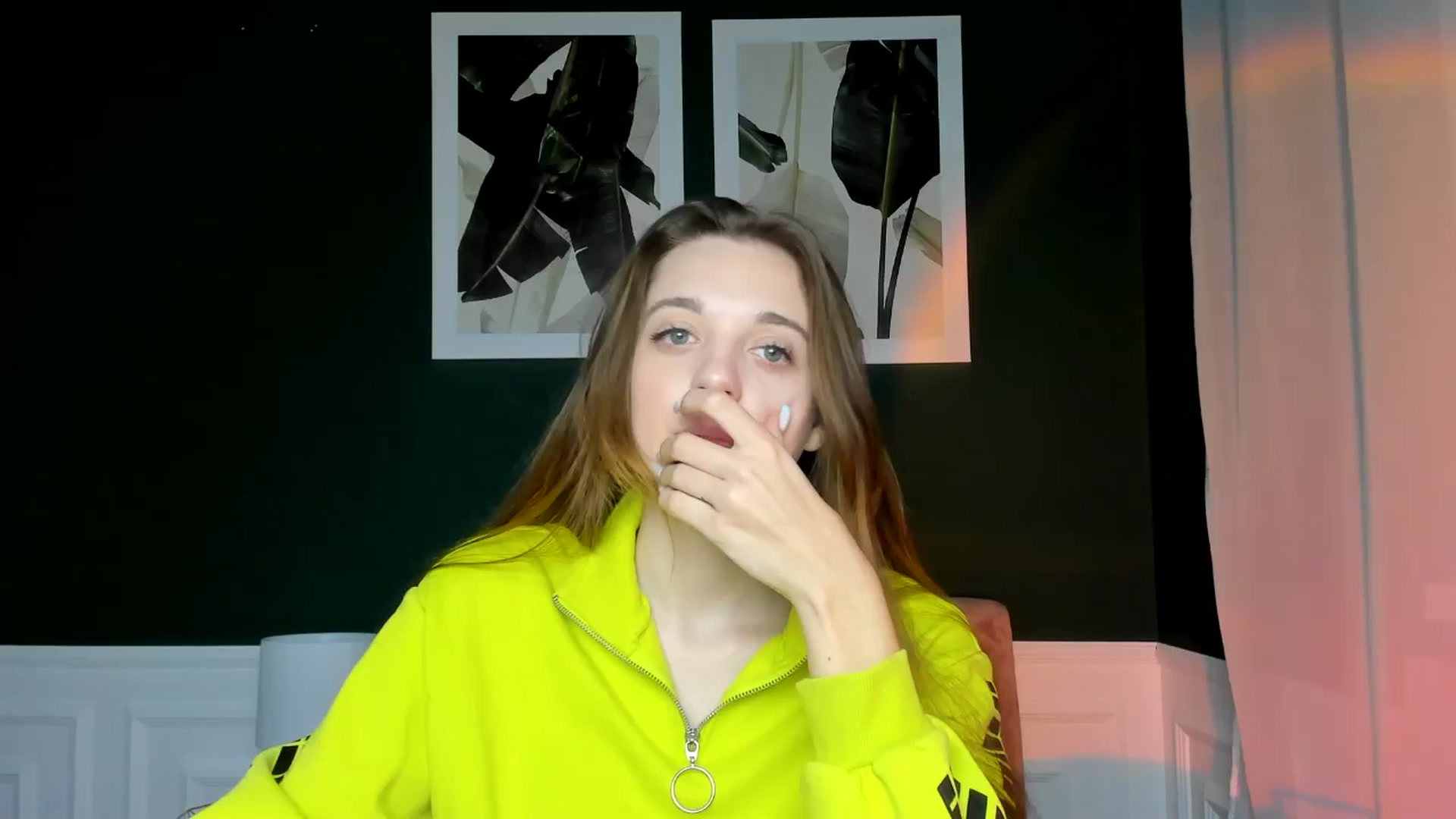 Gallery image thumbnail from MelaniaVince's myfreecams stream on, 03/16/2025, 12:41 image 15 of 20