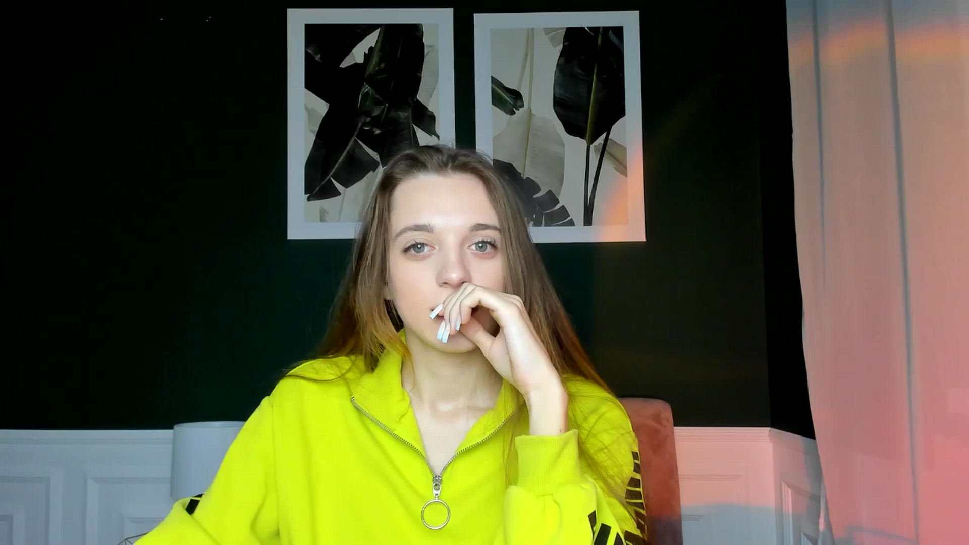Gallery image thumbnail from MelaniaVince's myfreecams stream on, 03/16/2025, 12:41 image 13 of 20
