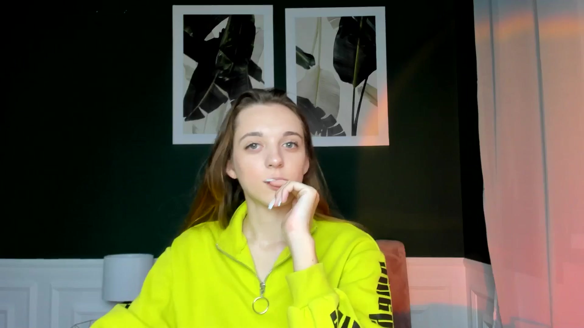 Gallery image thumbnail from MelaniaVince's myfreecams stream on, 03/16/2025, 12:41 image 17 of 20