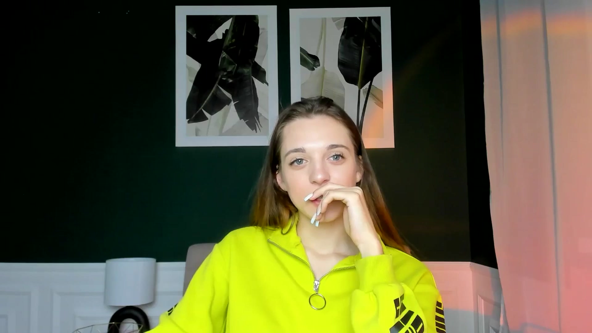 Gallery image thumbnail from MelaniaVince's myfreecams stream on, 03/16/2025, 13:18 image 8 of 20