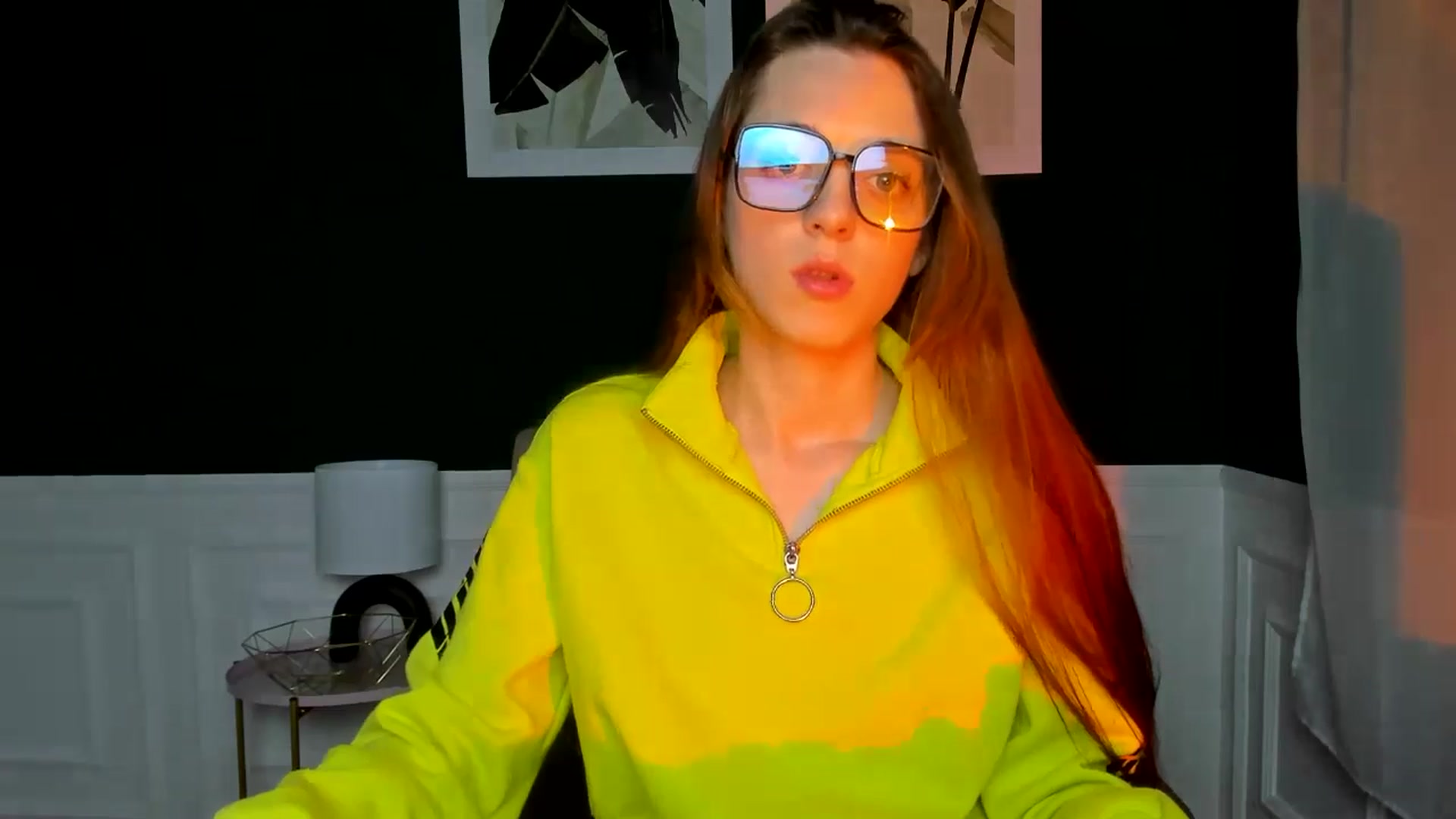 Gallery image thumbnail from MelaniaVince's myfreecams stream on, 03/16/2025, 15:28 image 17 of 20