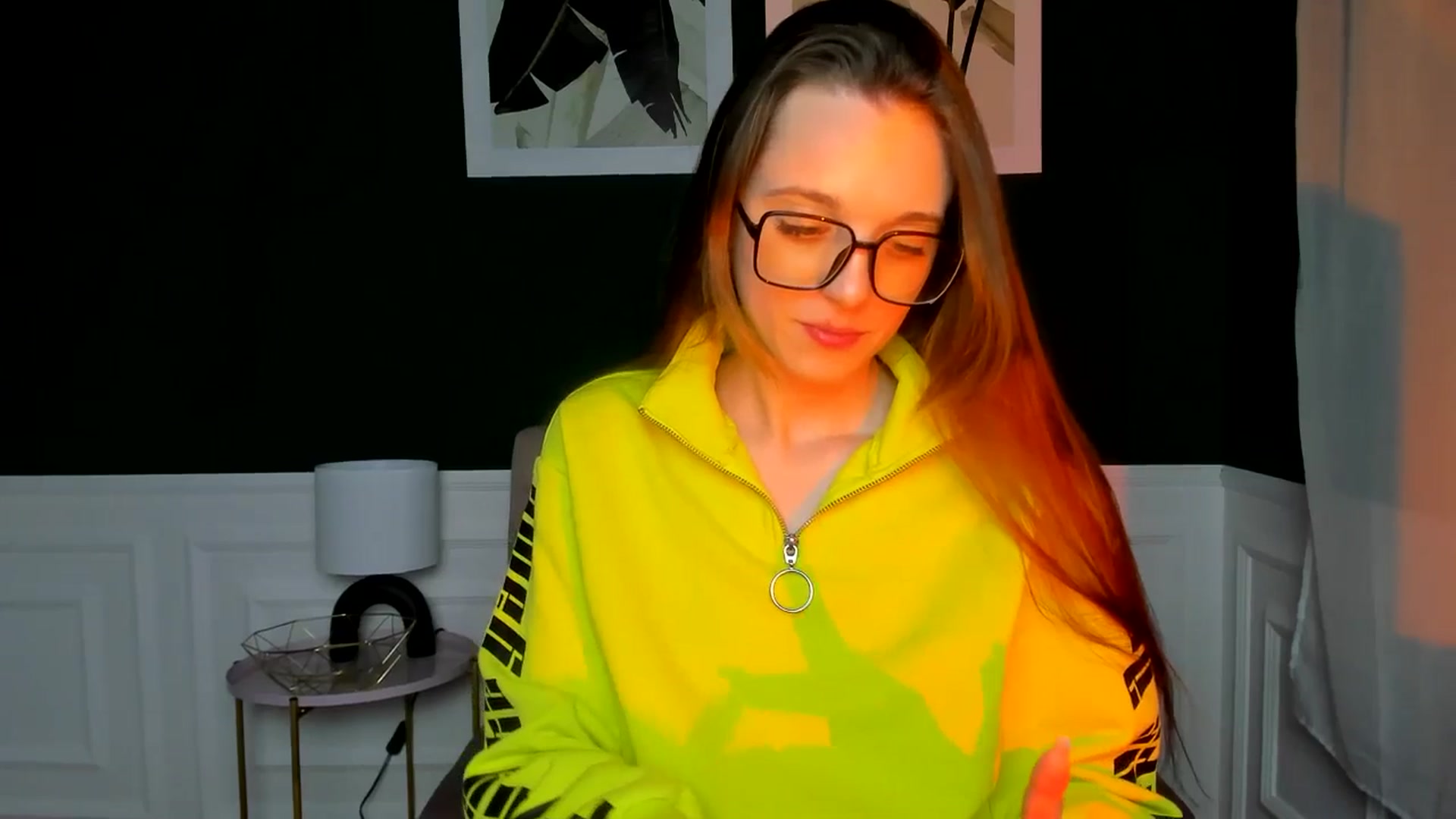 Gallery image thumbnail from MelaniaVince's myfreecams stream on, 03/16/2025, 15:28 image 12 of 20