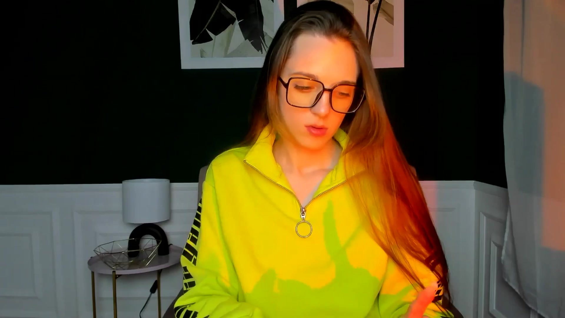 Gallery image thumbnail from MelaniaVince's myfreecams stream on, 03/16/2025, 15:28 image 16 of 20