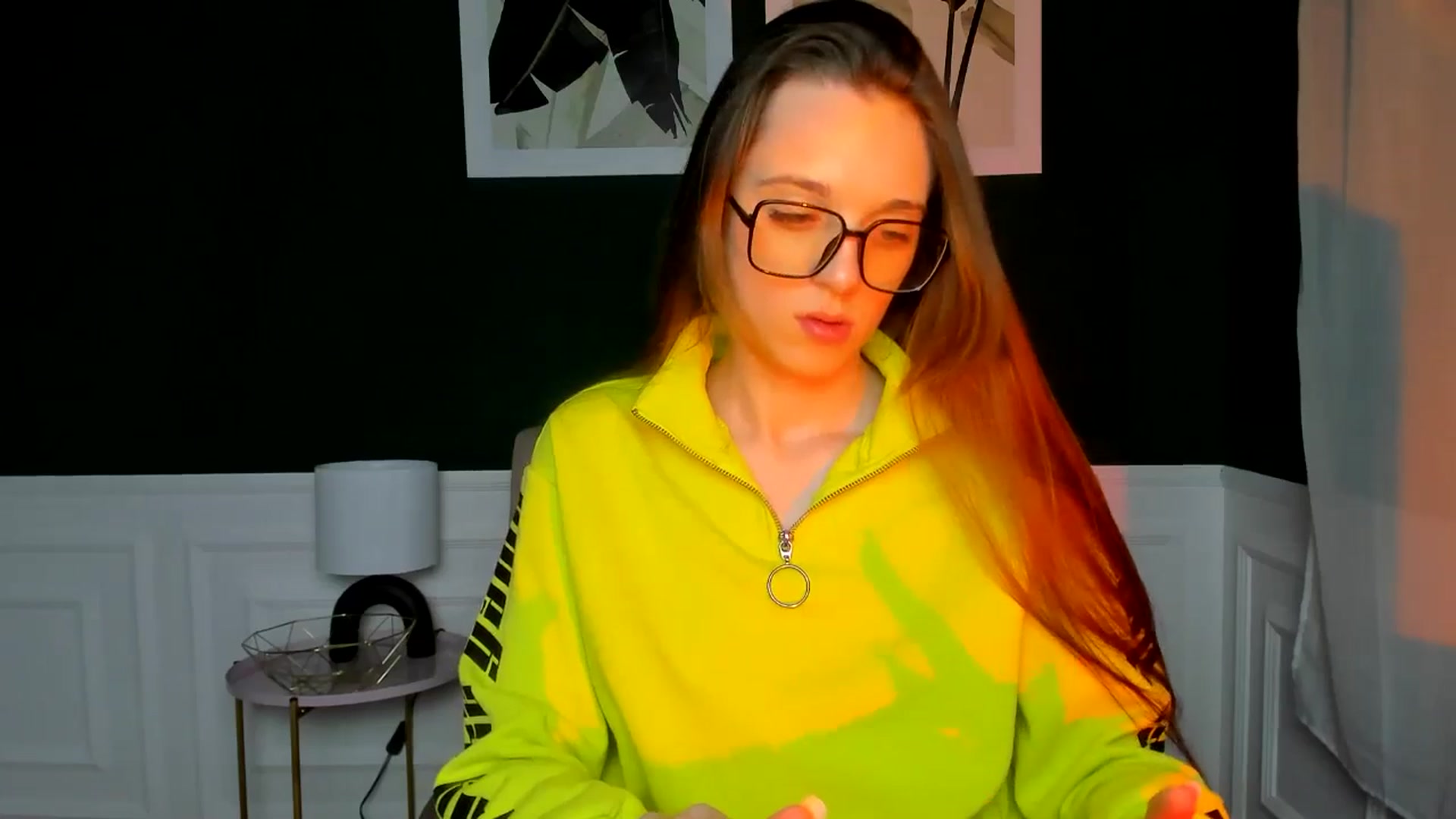 Gallery image thumbnail from MelaniaVince's myfreecams stream on, 03/16/2025, 15:28 image 14 of 20