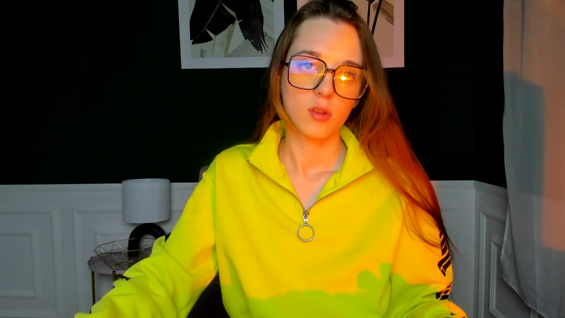 Gallery image thumbnail from MelaniaVince's myfreecams stream on, 03/16/2025, 15:28 image 11 of 20