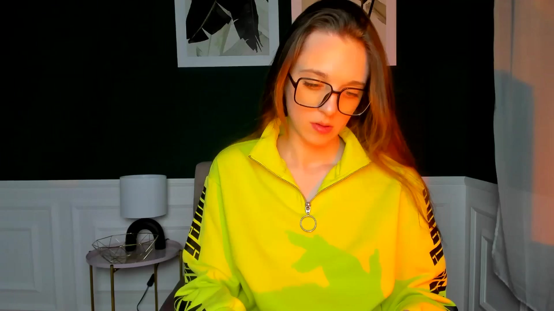 Gallery image thumbnail from MelaniaVince's myfreecams stream on, 03/16/2025, 15:28 image 5 of 20