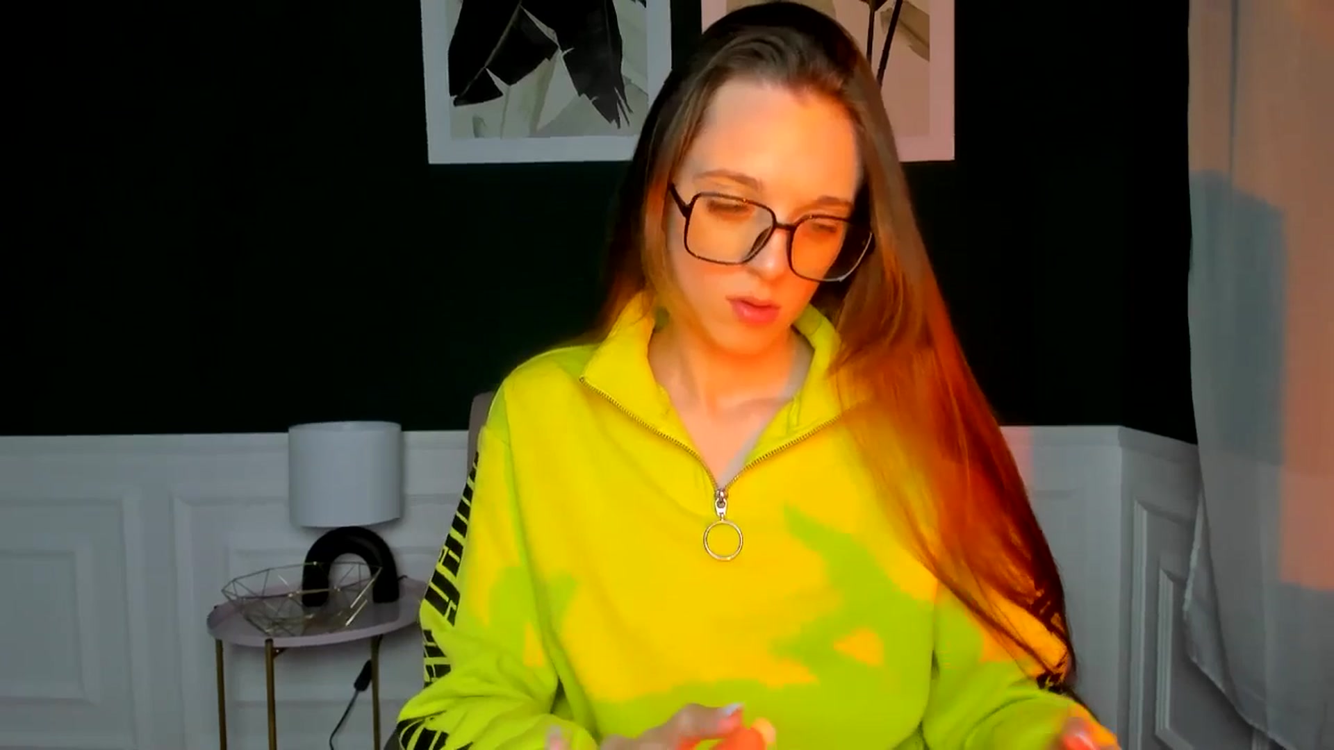 Gallery image thumbnail from MelaniaVince's myfreecams stream on, 03/16/2025, 15:28 image 15 of 20
