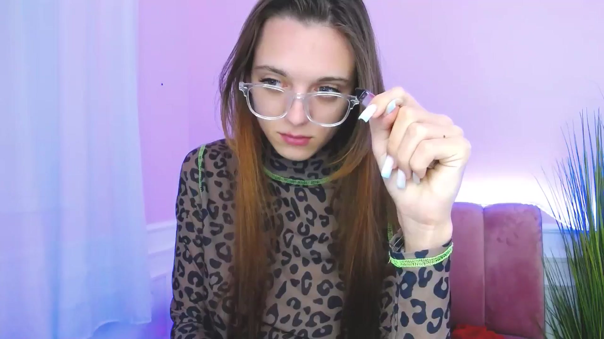 Gallery image thumbnail from MelaniaVince's myfreecams stream on, 03/17/2025, 10:00 image 4 of 20