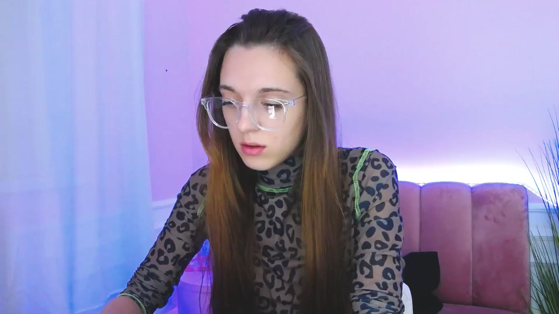 Gallery image thumbnail from MelaniaVince's myfreecams stream on, 03/17/2025, 11:42 image 13 of 20