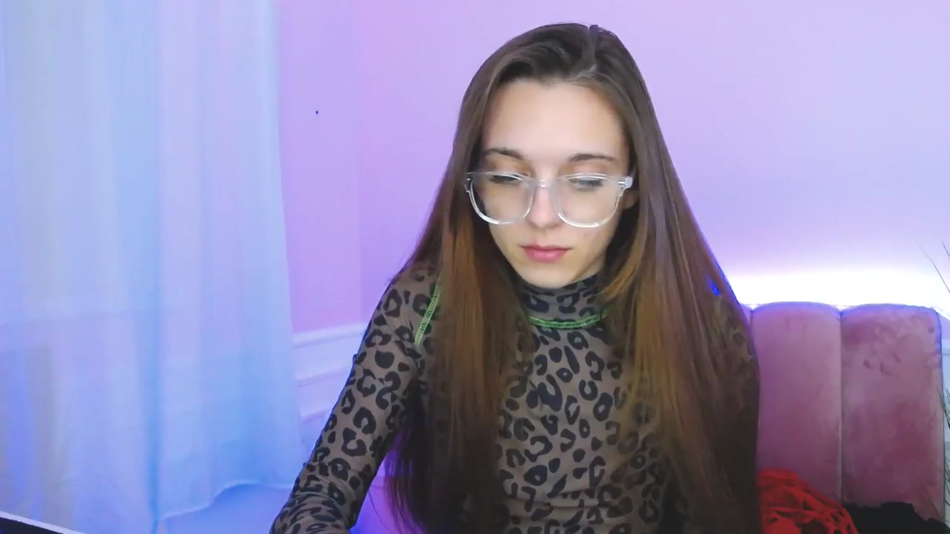 Gallery image thumbnail from MelaniaVince's myfreecams stream on, 03/17/2025, 13:12 image 2 of 20