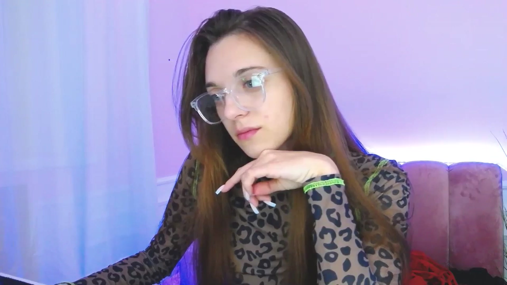 Gallery image thumbnail from MelaniaVince's myfreecams stream on, 03/17/2025, 13:12 image 17 of 20