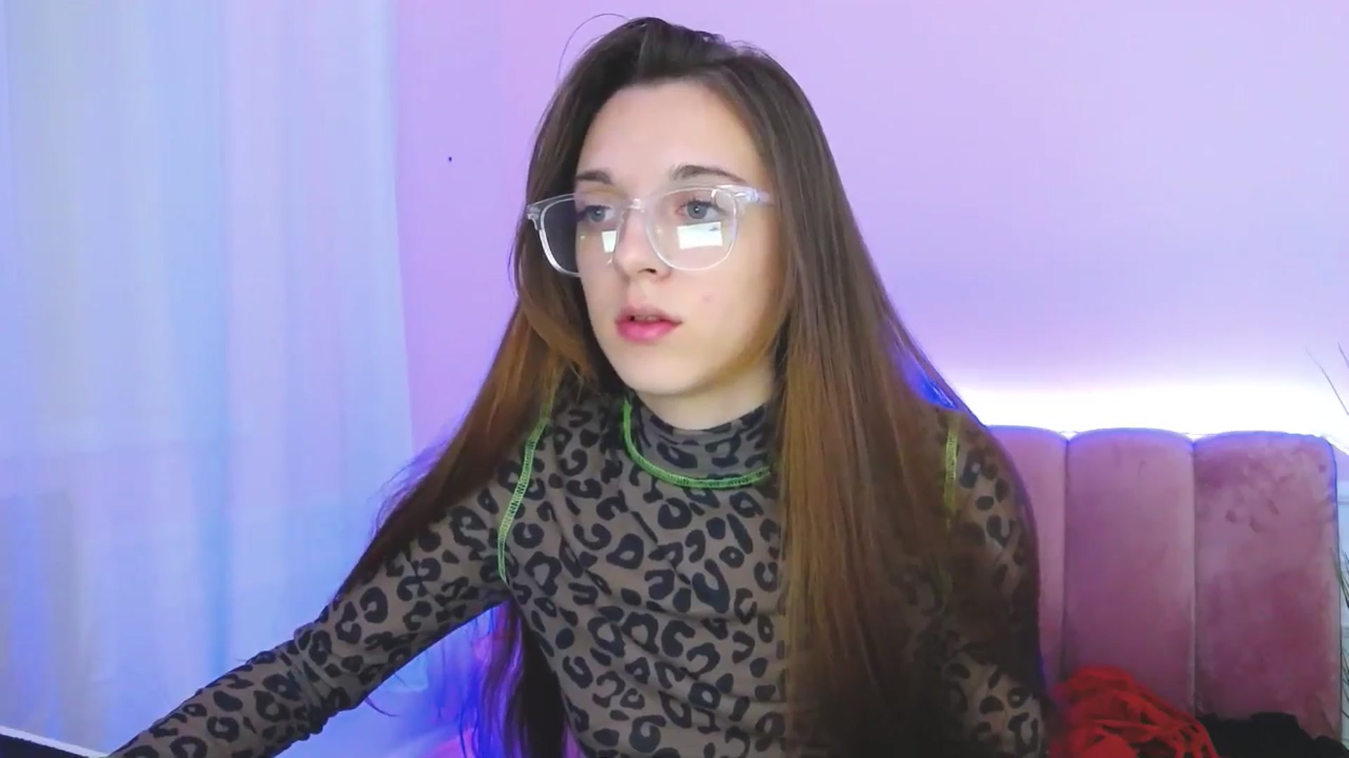 Gallery image thumbnail from MelaniaVince's myfreecams stream on, 03/17/2025, 13:12 image 7 of 20