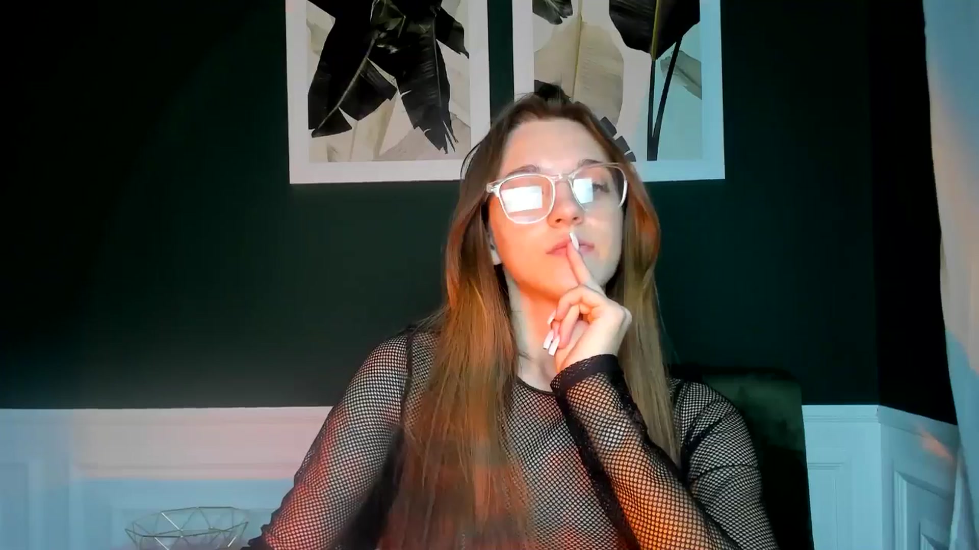 Gallery image thumbnail from MelaniaVince's myfreecams stream on, 03/19/2025, 13:47 image 9 of 20