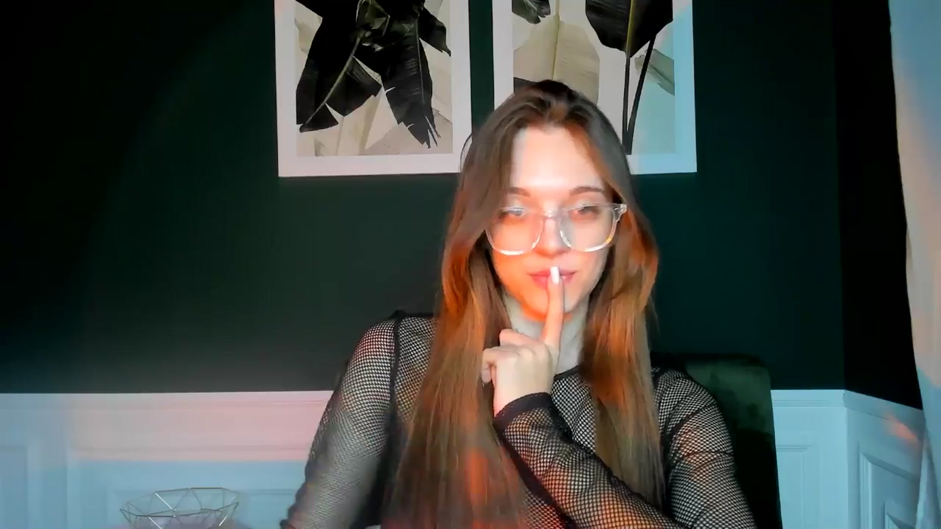 Gallery image thumbnail from MelaniaVince's myfreecams stream on, 03/19/2025, 13:47 image 13 of 20
