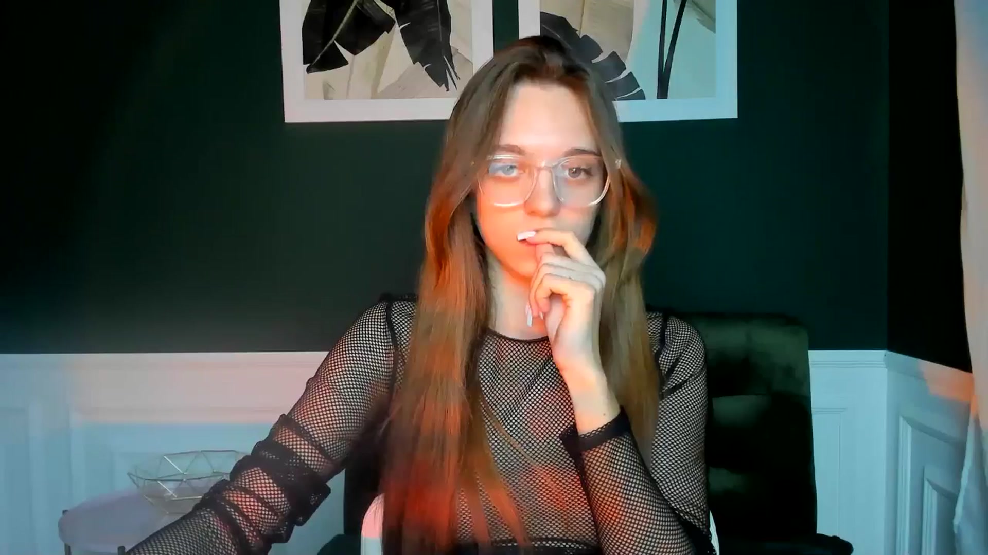 Gallery image thumbnail from MelaniaVince's myfreecams stream on, 03/19/2025, 14:11 image 7 of 20