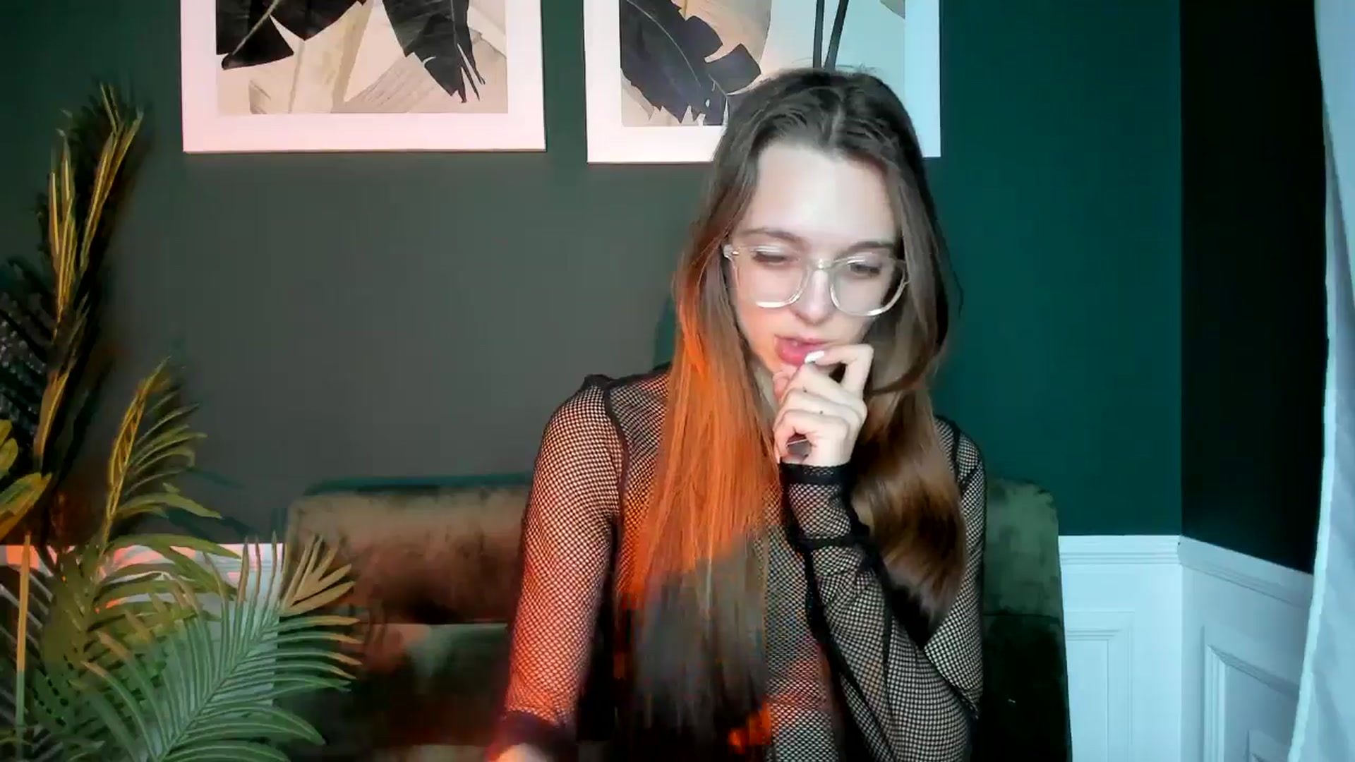 Gallery image thumbnail from MelaniaVince's myfreecams stream on, 03/22/2025, 13:32 image 13 of 20