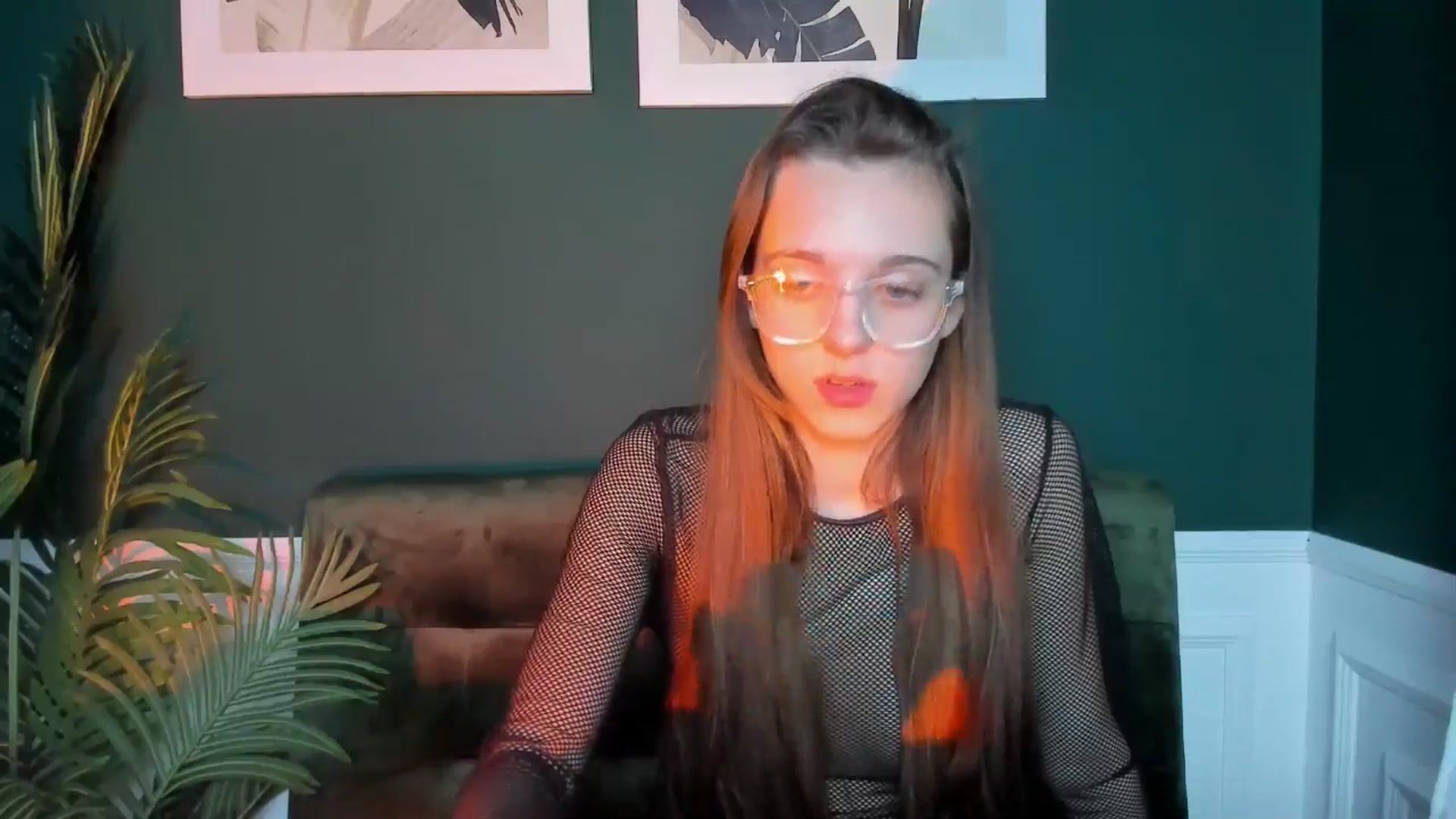 Gallery image thumbnail from MelaniaVince's myfreecams stream on, 03/22/2025, 14:27 image 14 of 20