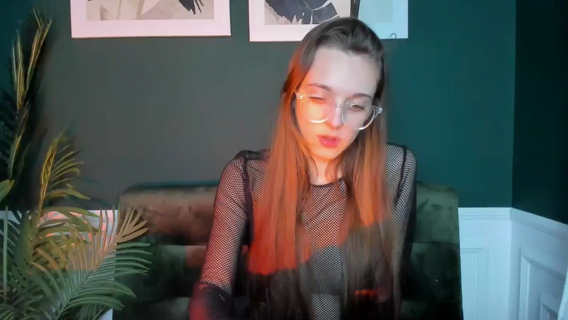 Gallery image thumbnail from MelaniaVince's myfreecams stream on, 03/22/2025, 14:27 image 15 of 20