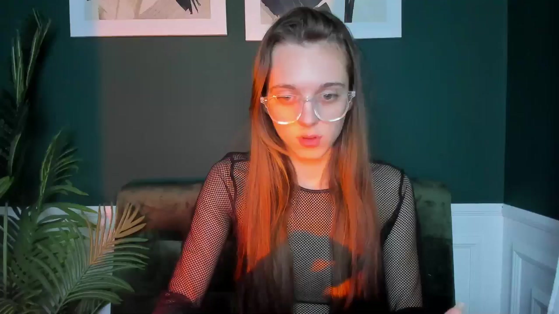 Gallery image thumbnail from MelaniaVince's myfreecams stream on, 03/22/2025, 14:44 image 1 of 20