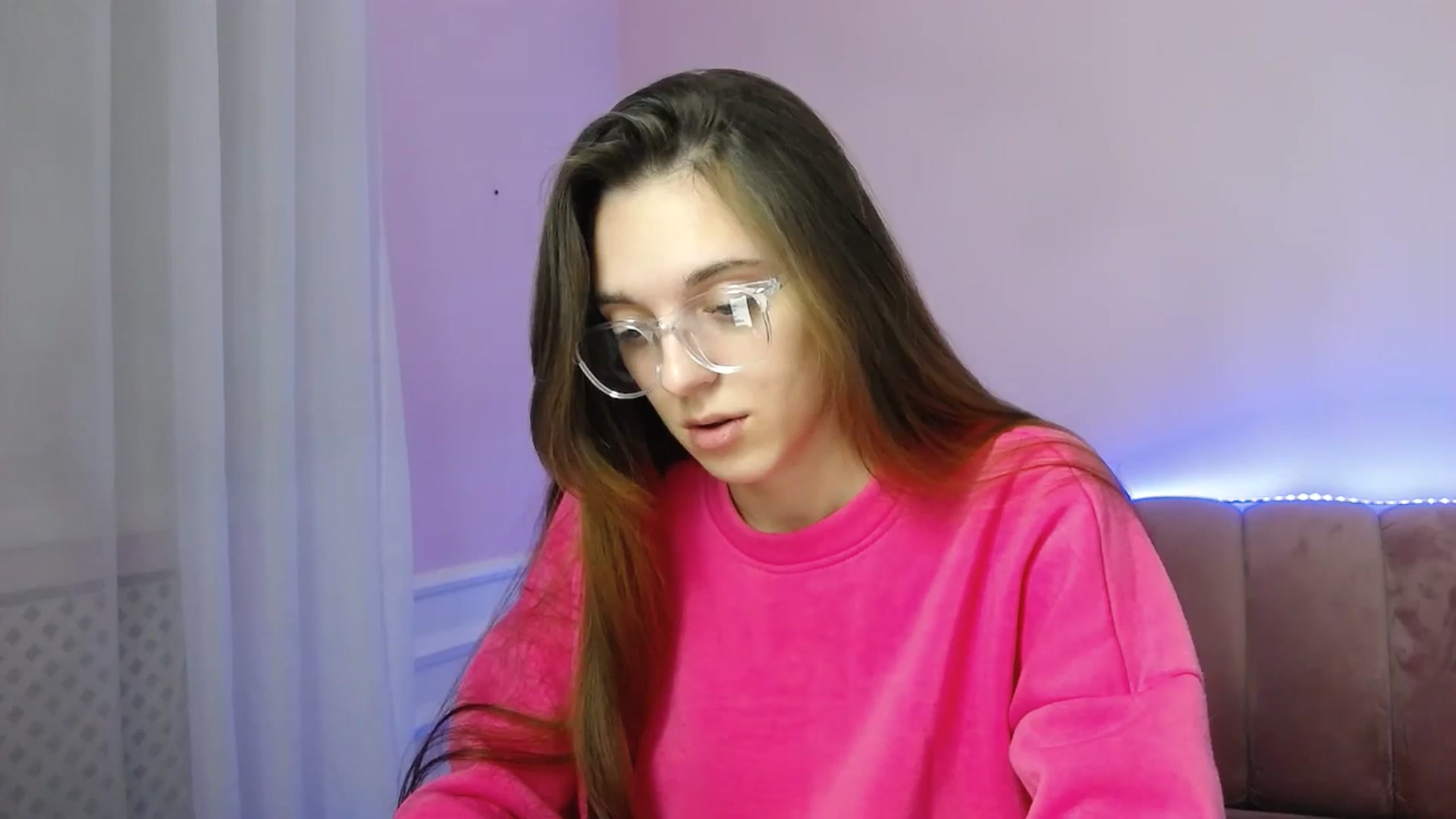 Gallery image thumbnail from MelaniaVince's myfreecams stream on, 03/23/2025, 15:16 image 16 of 20