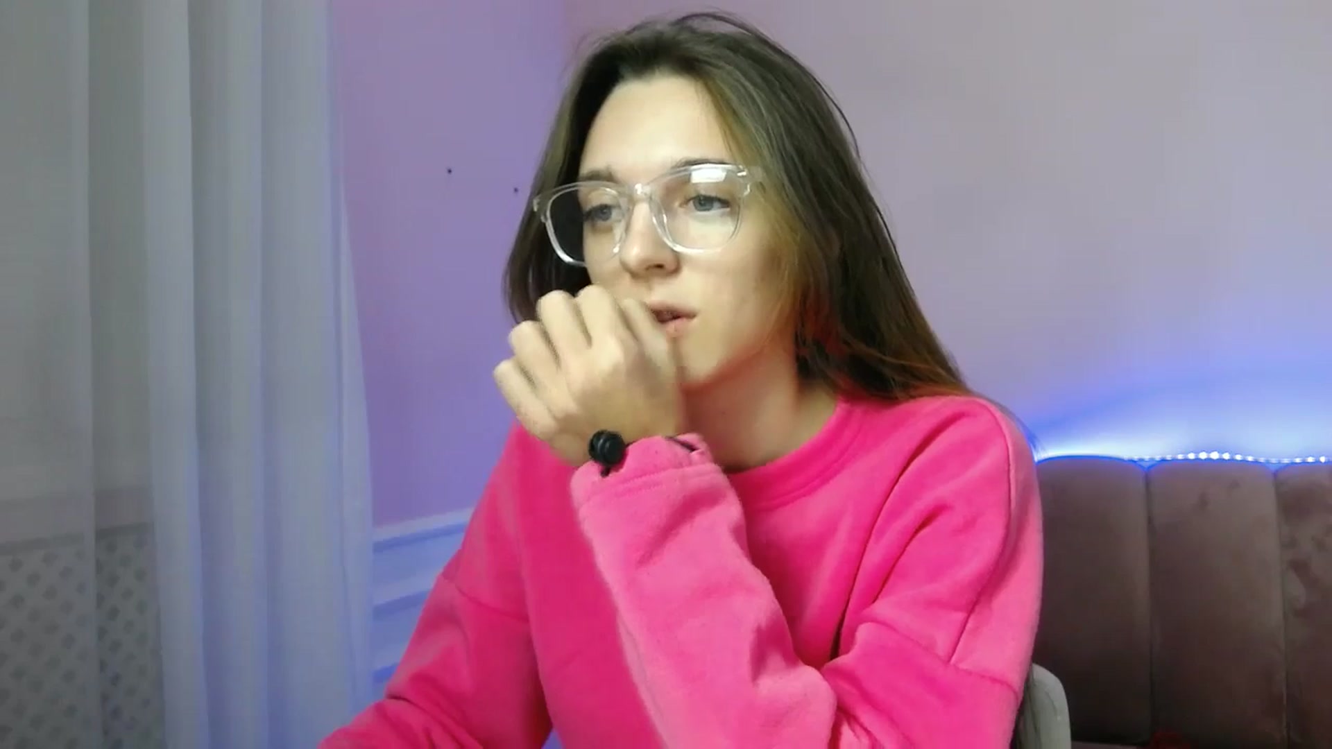 Gallery image thumbnail from MelaniaVince's myfreecams stream on, 03/23/2025, 15:46 image 5 of 20
