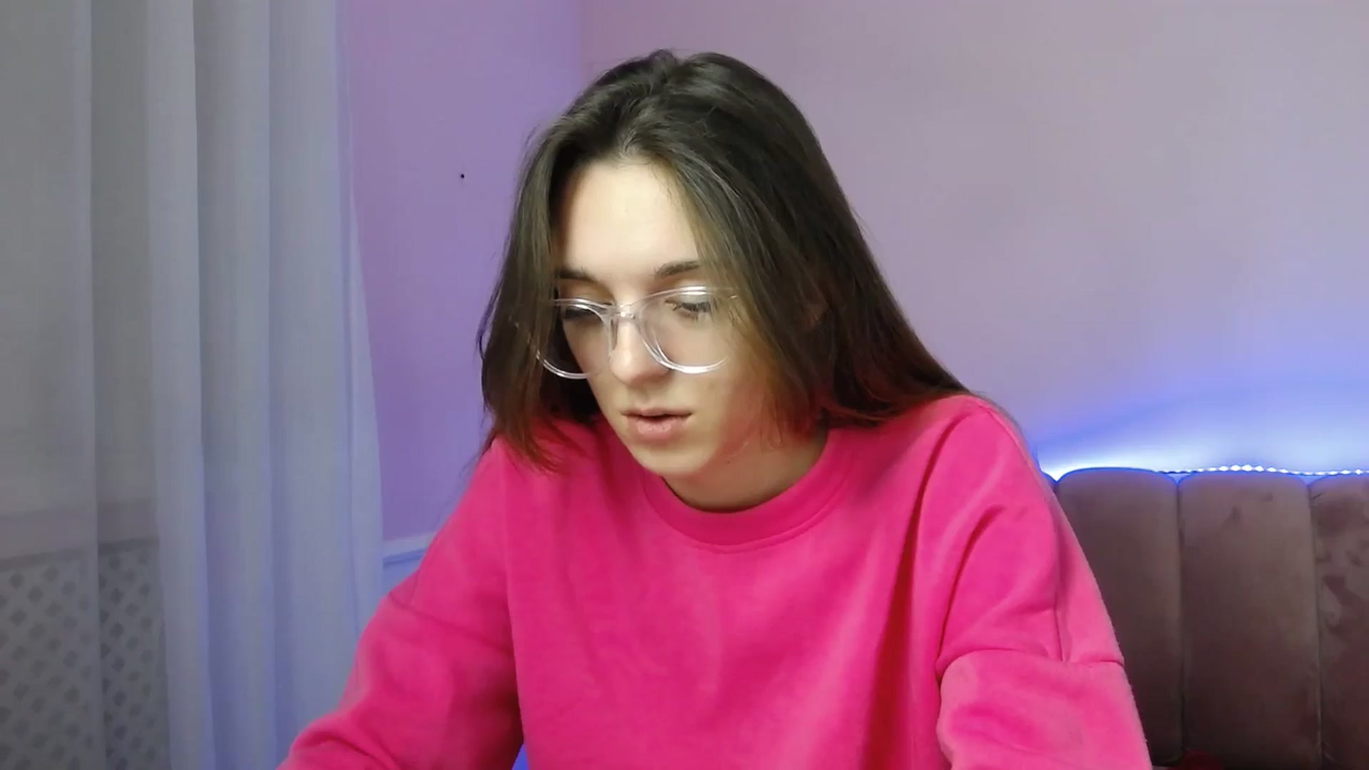 Gallery image thumbnail from MelaniaVince's myfreecams stream on, 03/23/2025, 15:46 image 6 of 20