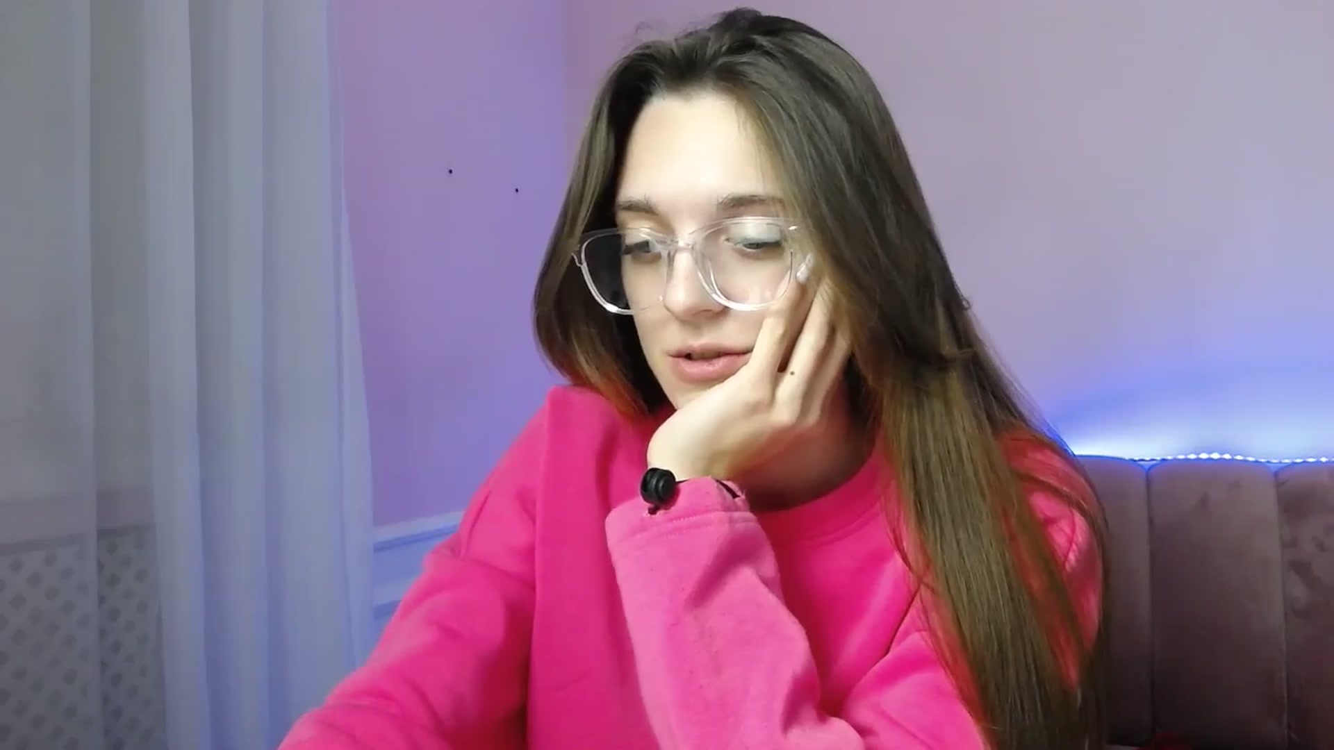 Gallery image thumbnail from MelaniaVince's myfreecams stream on, 03/23/2025, 15:46 image 15 of 20