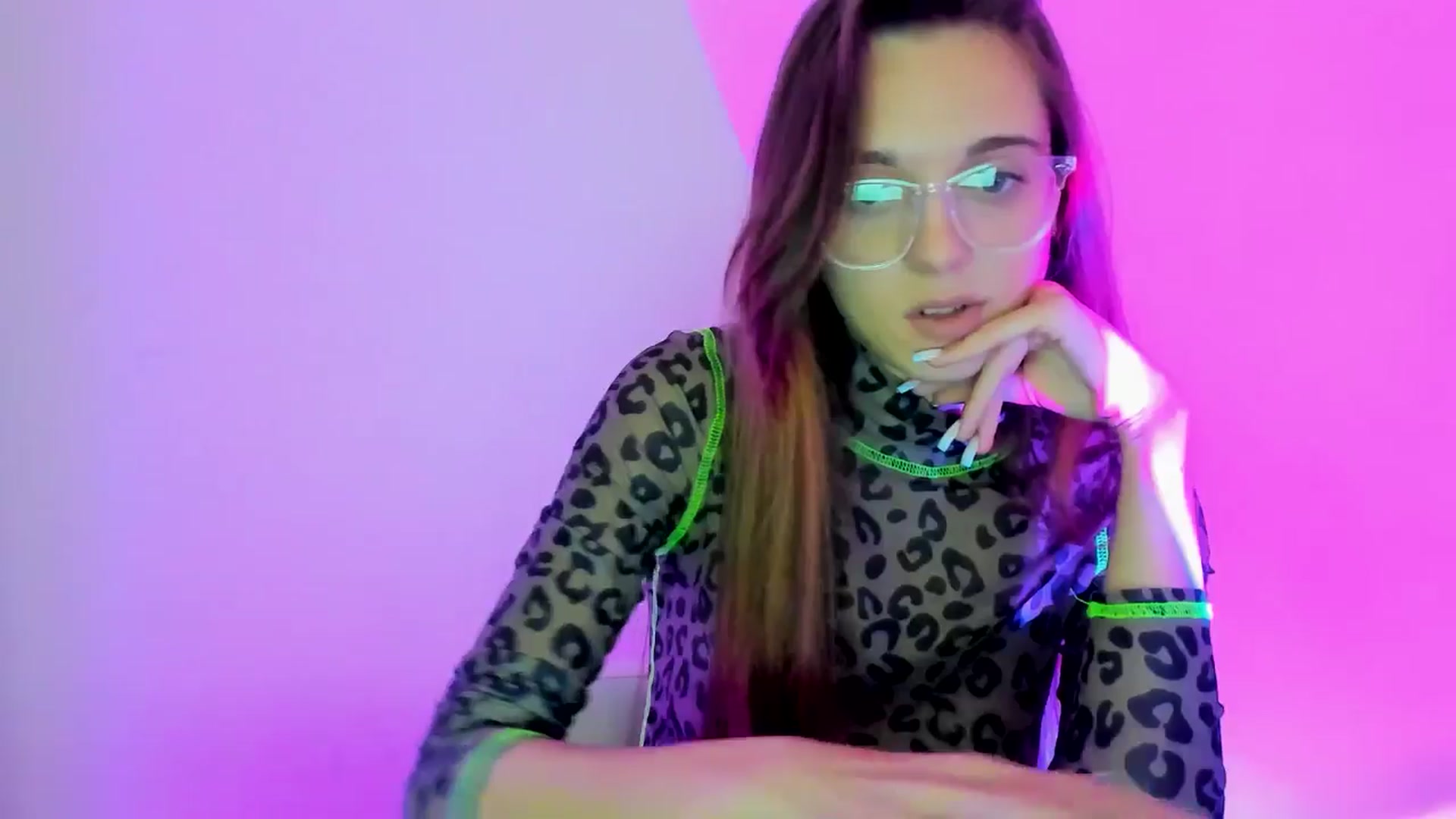 Gallery image thumbnail from MelaniaVince's myfreecams stream on, 03/24/2025, 13:37 image 19 of 20
