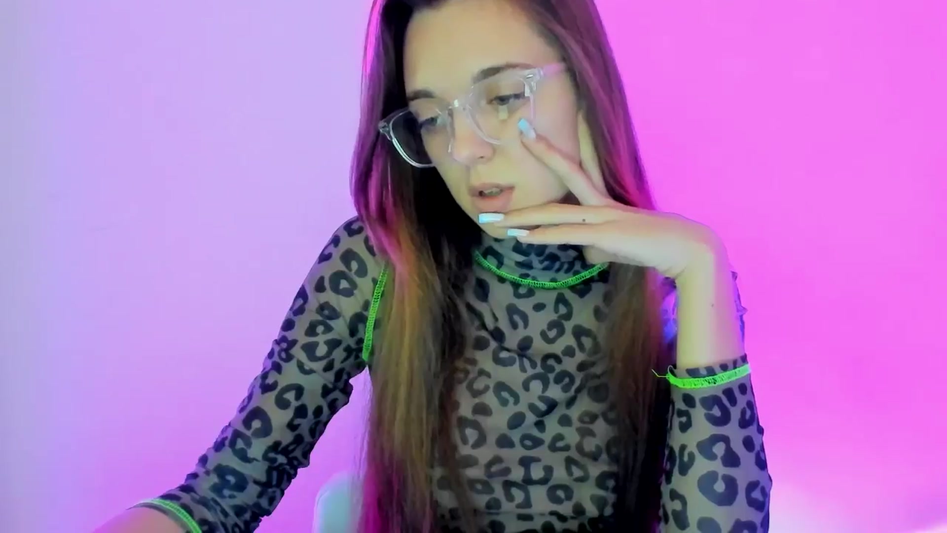 Gallery image thumbnail from MelaniaVince's myfreecams stream on, 03/24/2025, 14:26 image 9 of 20