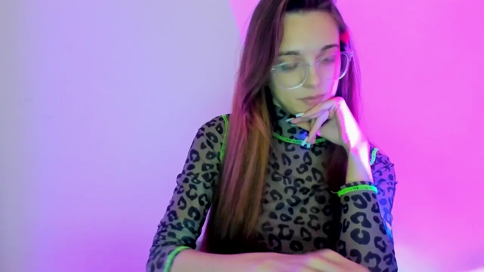 Gallery image thumbnail from MelaniaVince's myfreecams stream on, 03/24/2025, 14:26 image 8 of 20