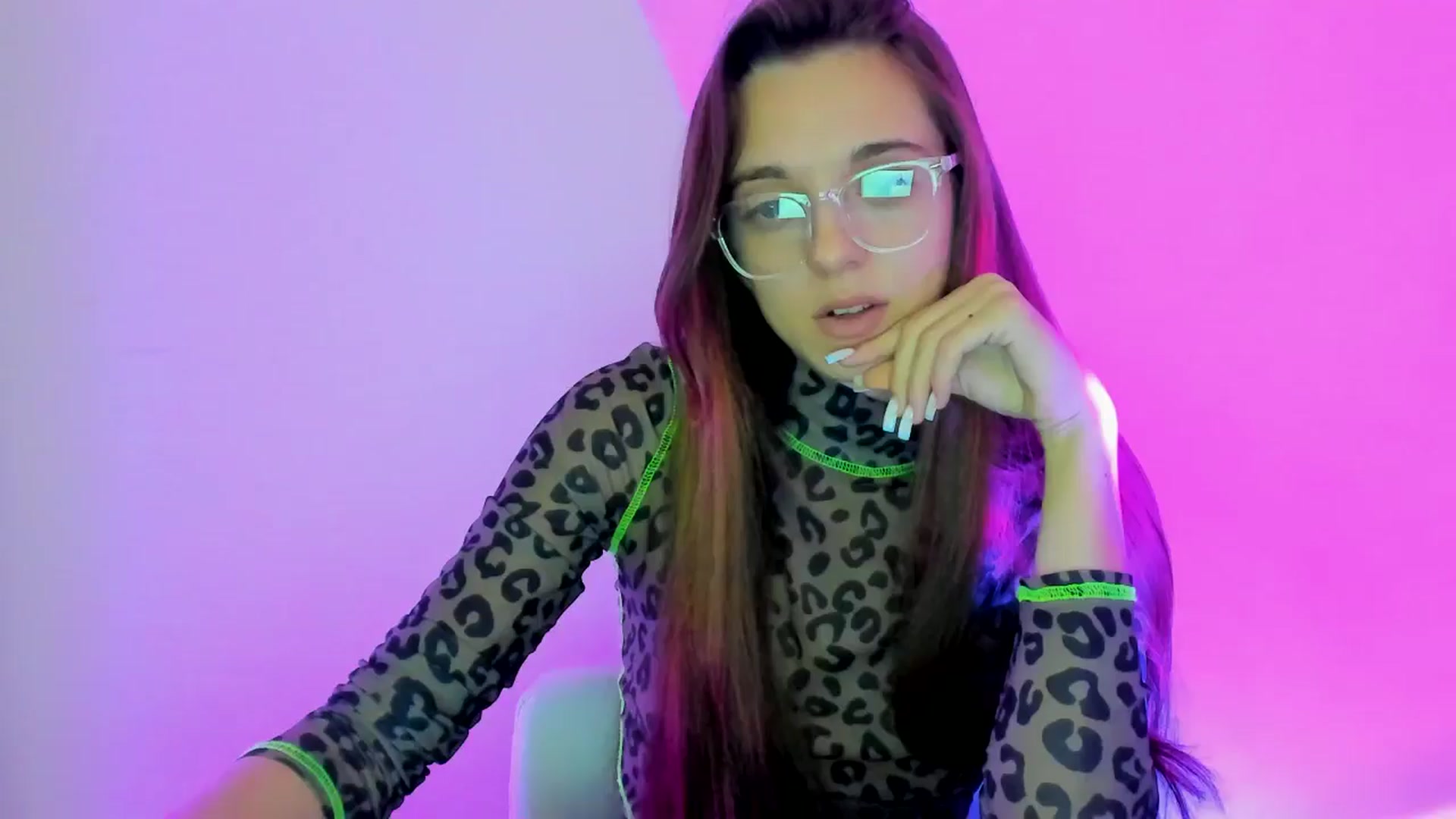 Gallery image thumbnail from MelaniaVince's myfreecams stream on, 03/24/2025, 14:26 image 1 of 20