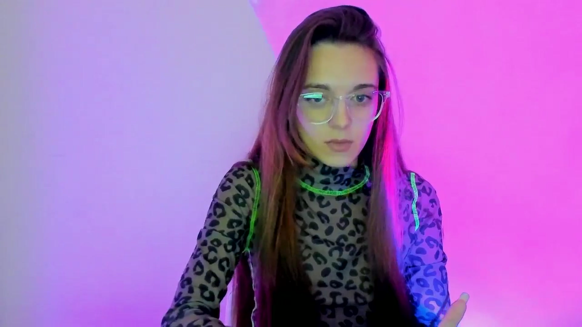Gallery image thumbnail from MelaniaVince's myfreecams stream on, 03/24/2025, 14:26 image 17 of 20