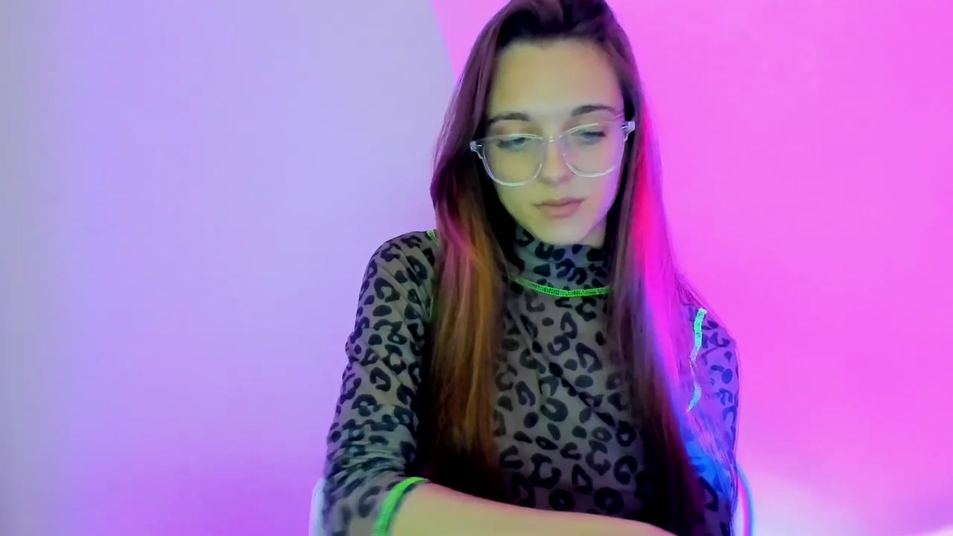 Gallery image thumbnail from MelaniaVince's myfreecams stream on, 03/24/2025, 14:26 image 6 of 20