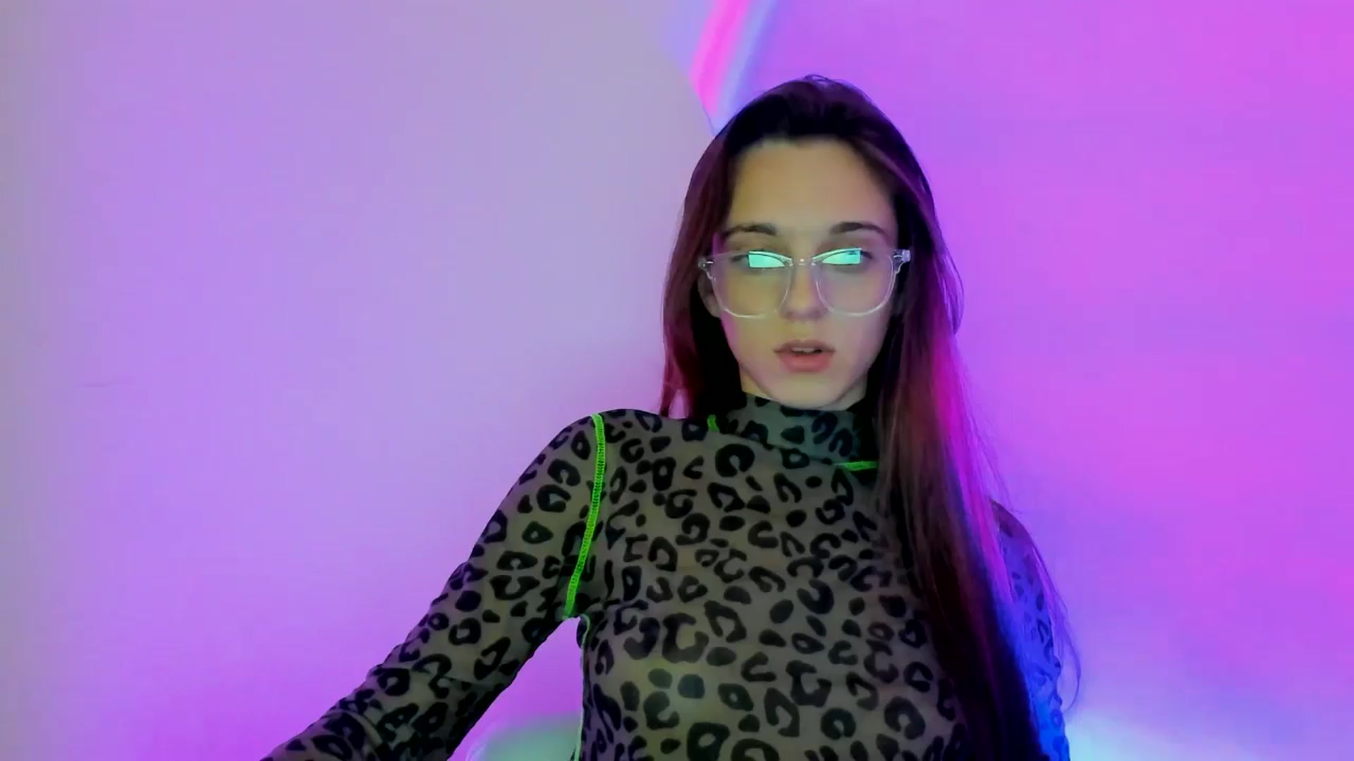 Gallery image thumbnail from MelaniaVince's myfreecams stream on, 03/24/2025, 17:05 image 8 of 20