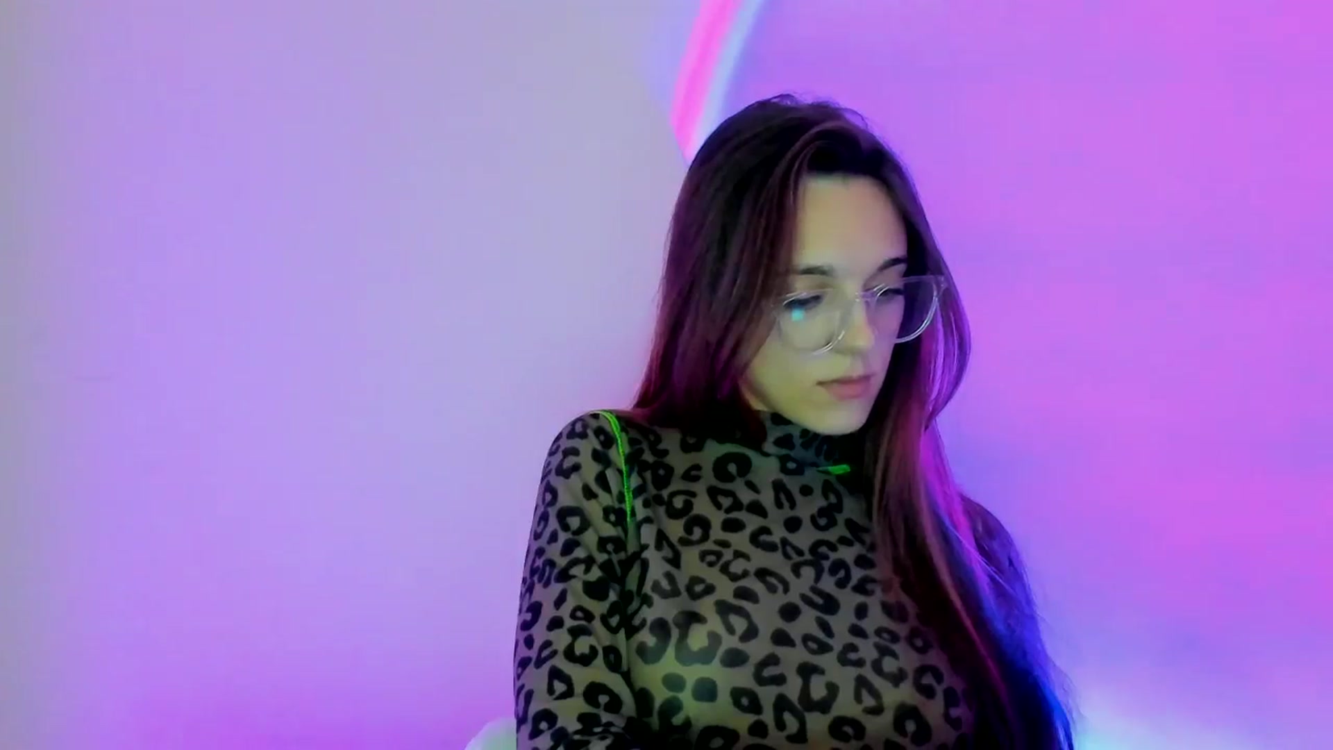 Gallery image thumbnail from MelaniaVince's myfreecams stream on, 03/24/2025, 17:05 image 14 of 20