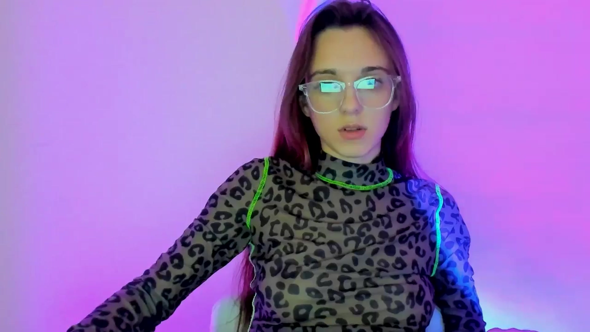 Gallery image thumbnail from MelaniaVince's myfreecams stream on, 03/24/2025, 17:05 image 18 of 20