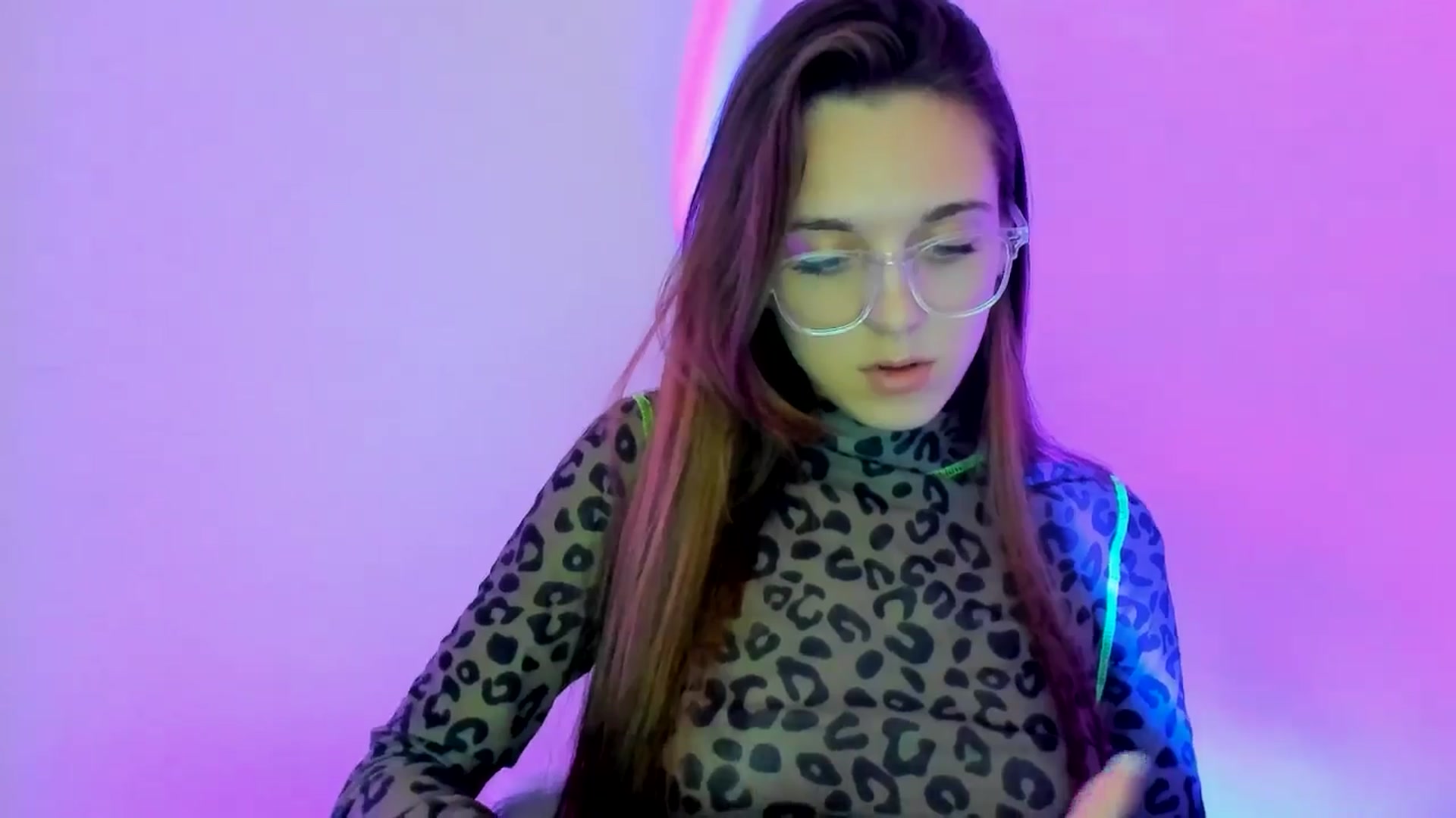Gallery image thumbnail from MelaniaVince's myfreecams stream on, 03/24/2025, 17:36 image 16 of 20