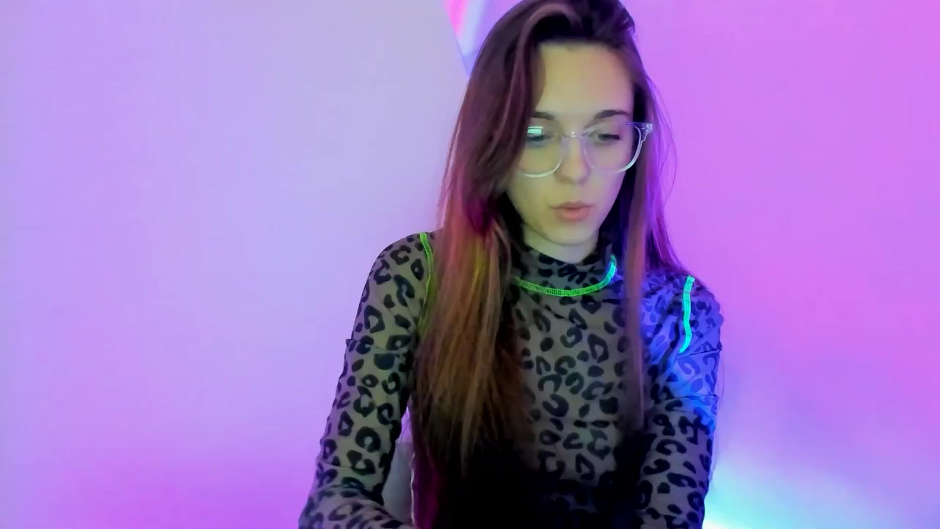 Gallery image thumbnail from MelaniaVince's myfreecams stream on, 03/24/2025, 17:36 image 1 of 20