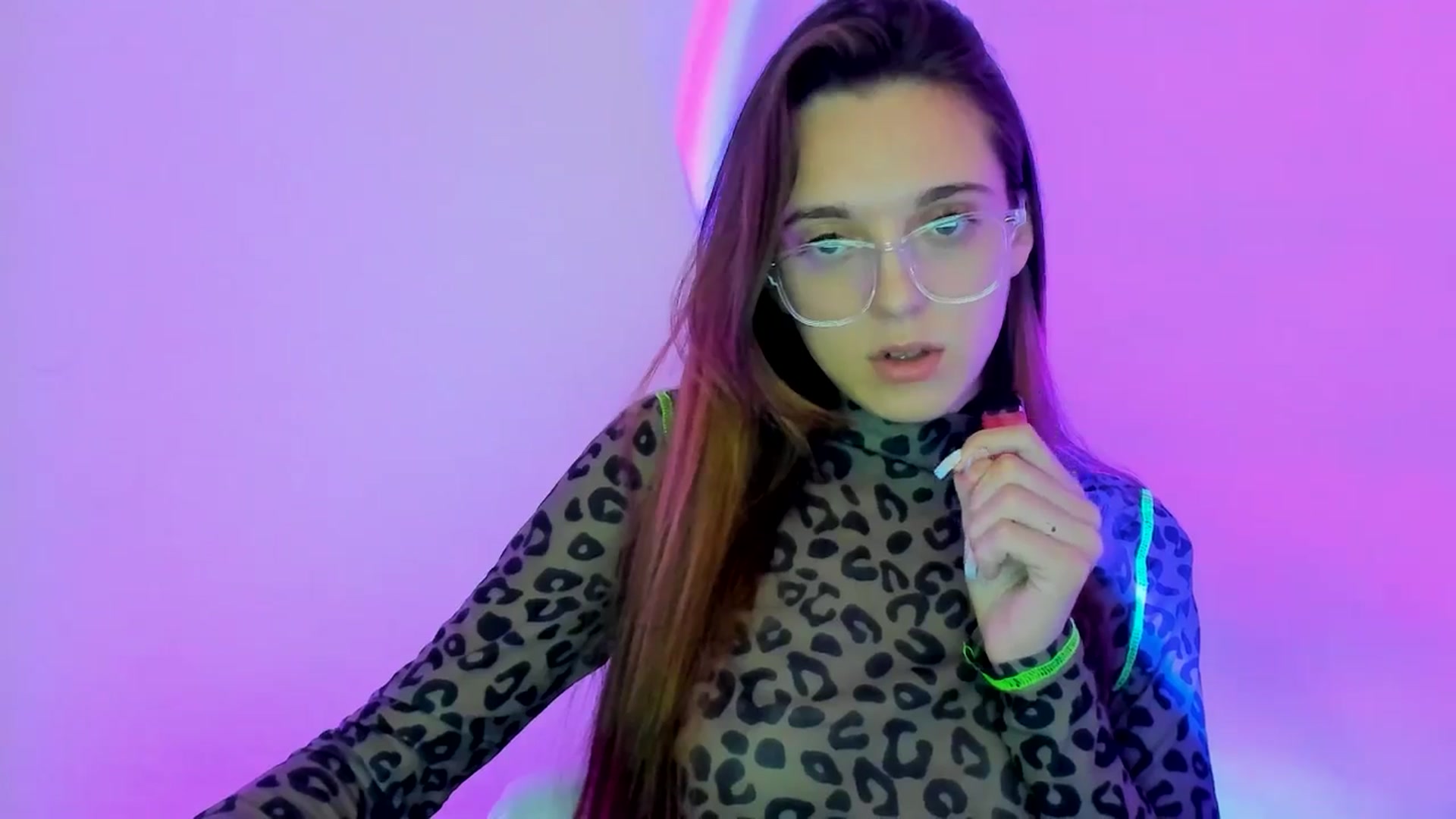 Gallery image thumbnail from MelaniaVince's myfreecams stream on, 03/24/2025, 17:36 image 17 of 20