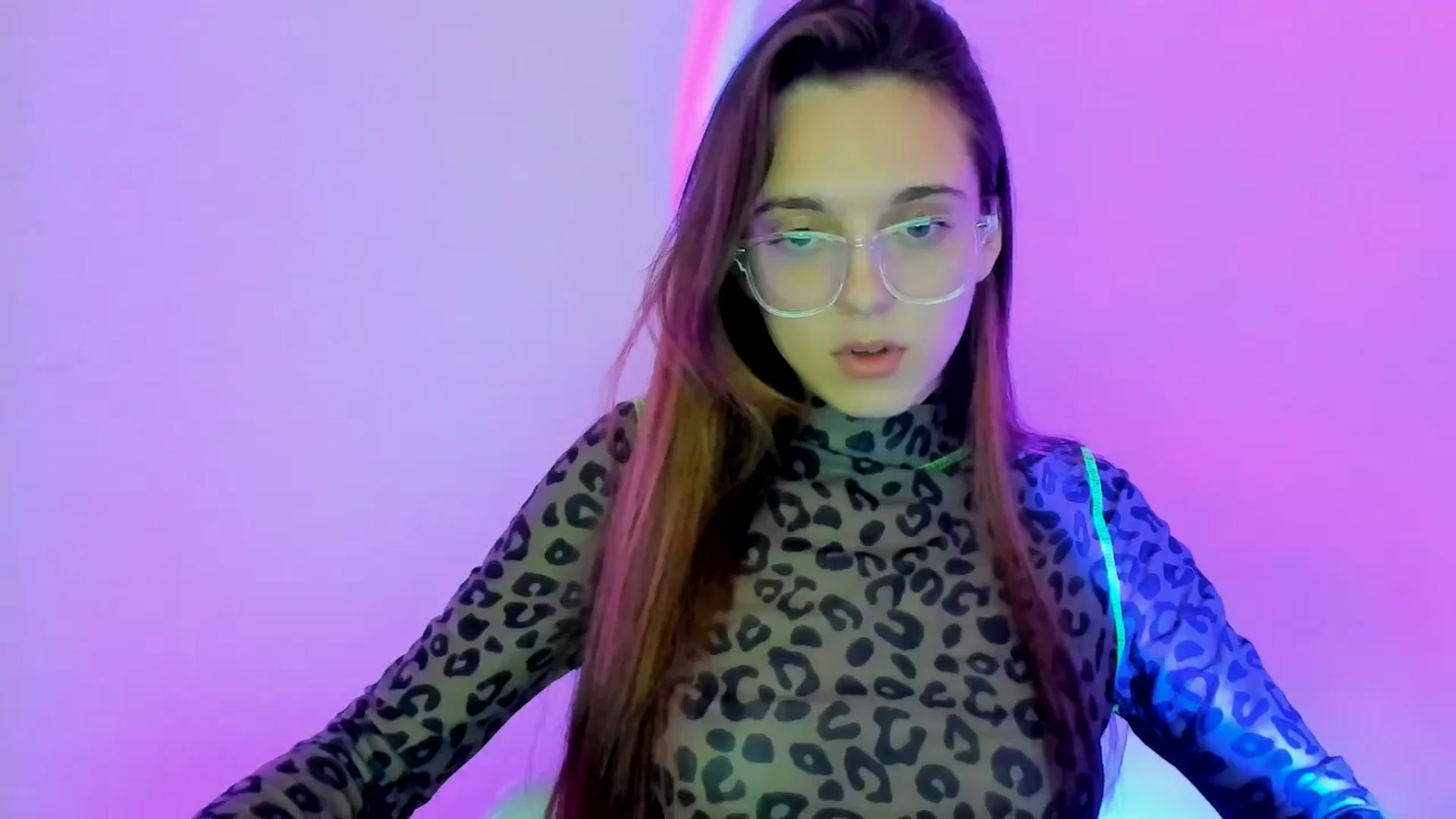 Gallery image thumbnail from MelaniaVince's myfreecams stream on, 03/24/2025, 17:36 image 15 of 20