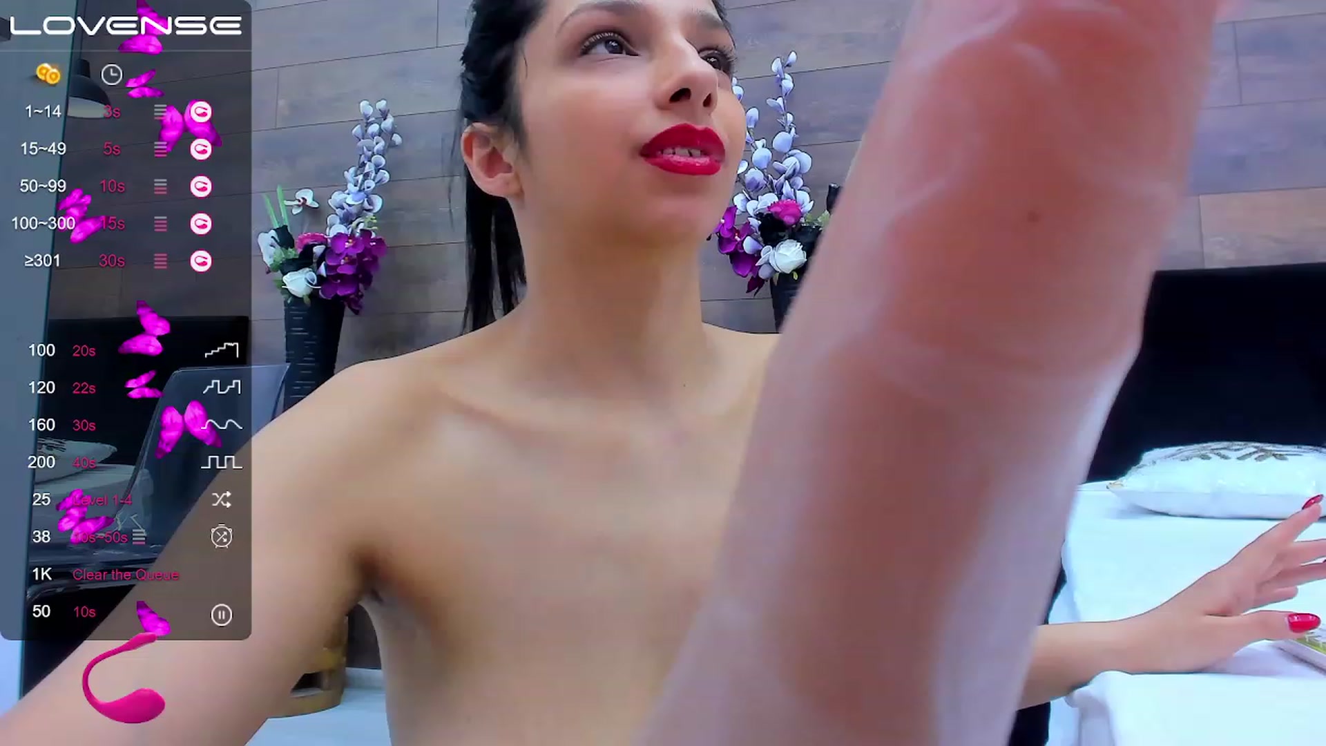 Gallery image thumbnail from MelanieBoyd's myfreecams stream on, 03/21/2023, 08:23 image 4 of 20