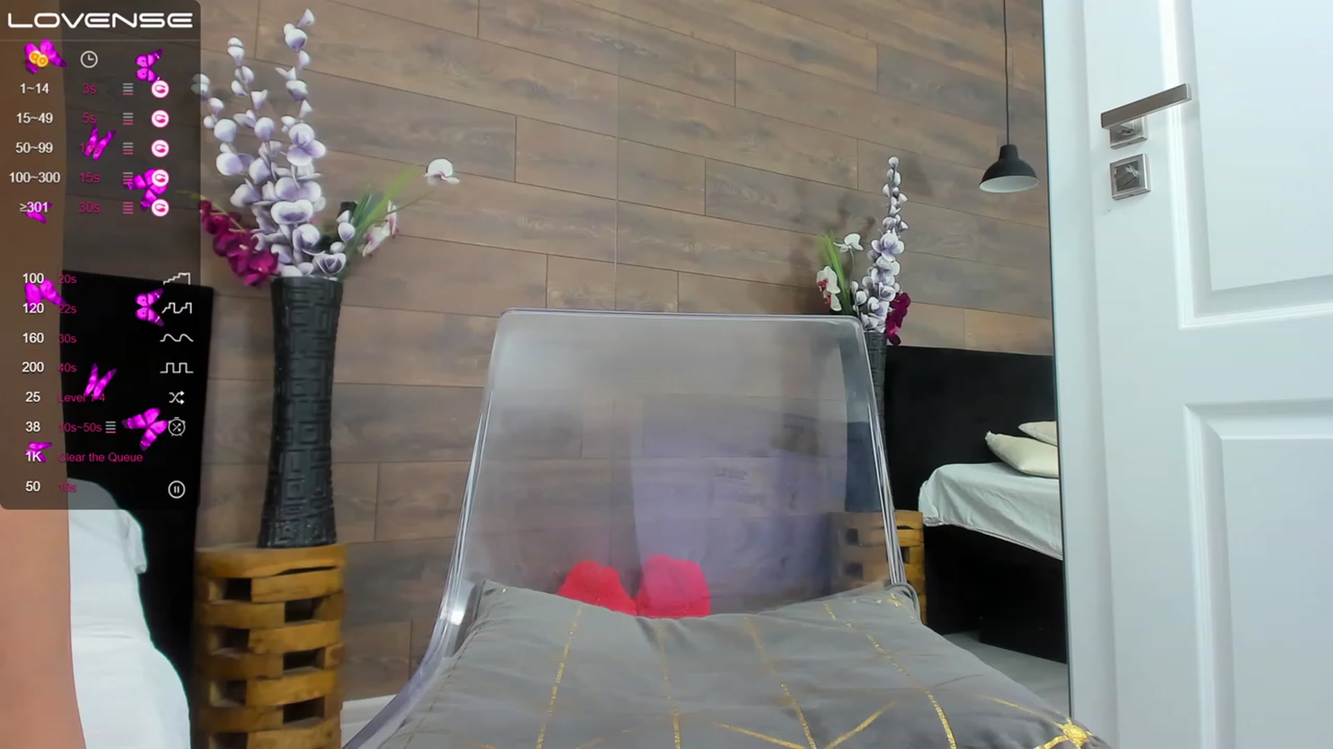 Gallery image thumbnail from MelanieBoyd's myfreecams stream on, 05/31/2023, 07:21 image 1 of 20