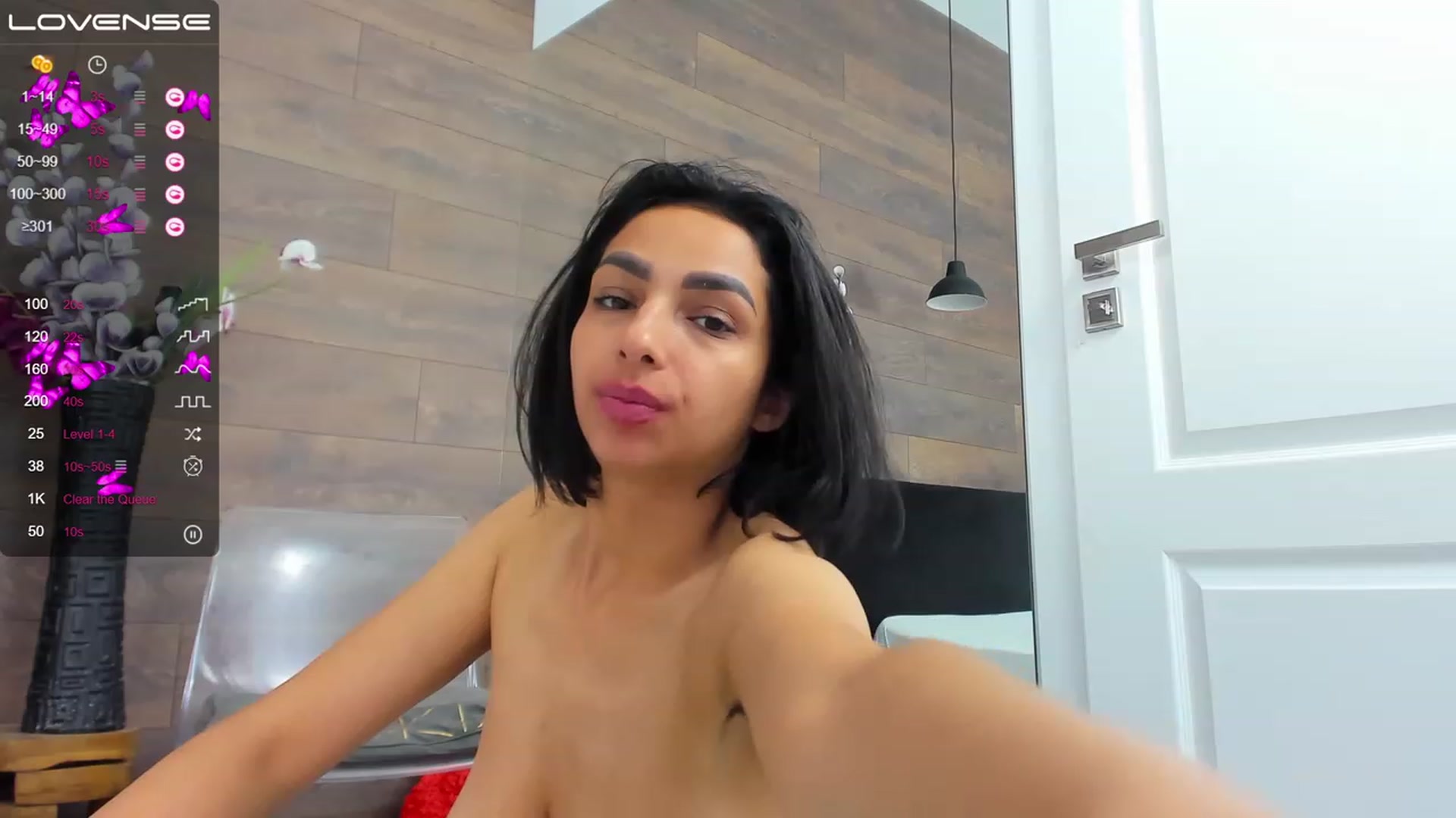 Gallery image thumbnail from MelanieBoyd's myfreecams stream on, 06/05/2023, 09:43 image 14 of 20