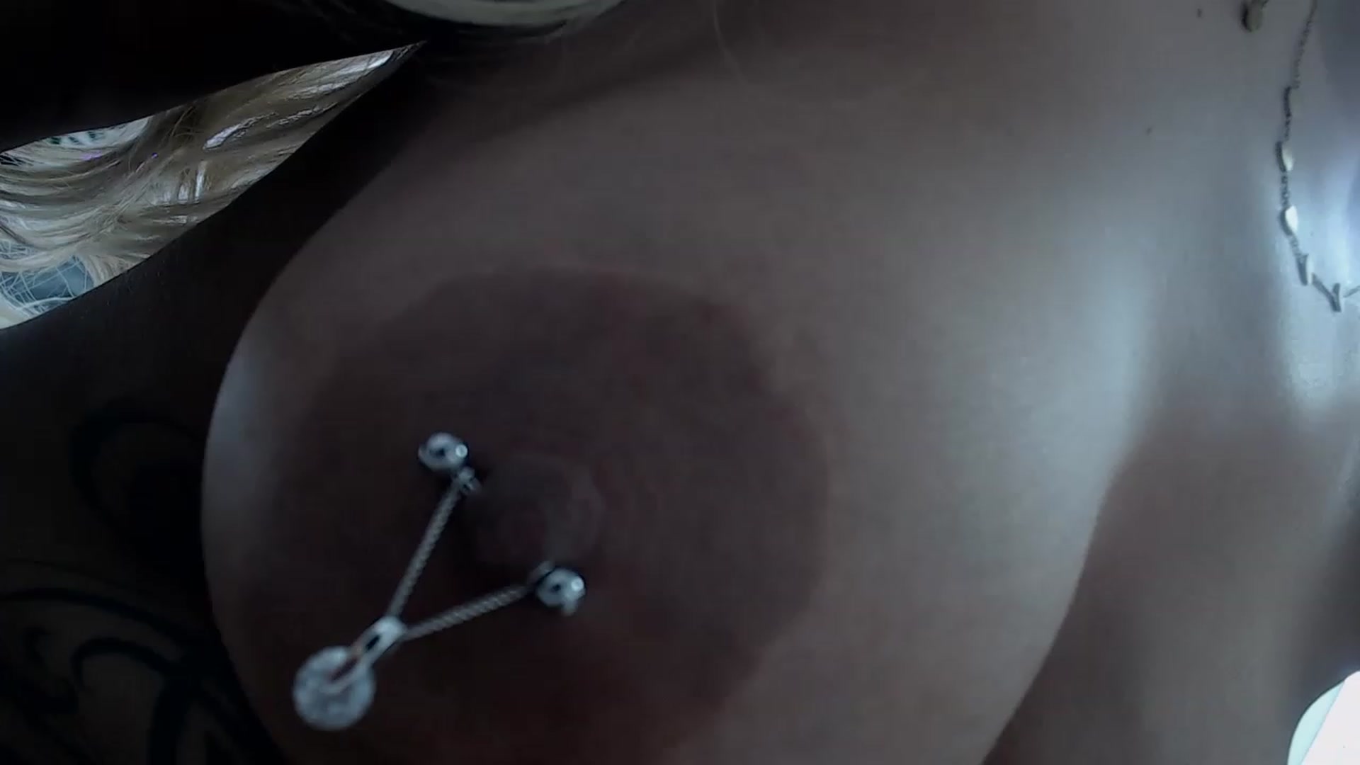 Gallery image thumbnail from MelanieLexxx's myfreecams stream on, 03/24/2023, 22:10 image 1 of 20
